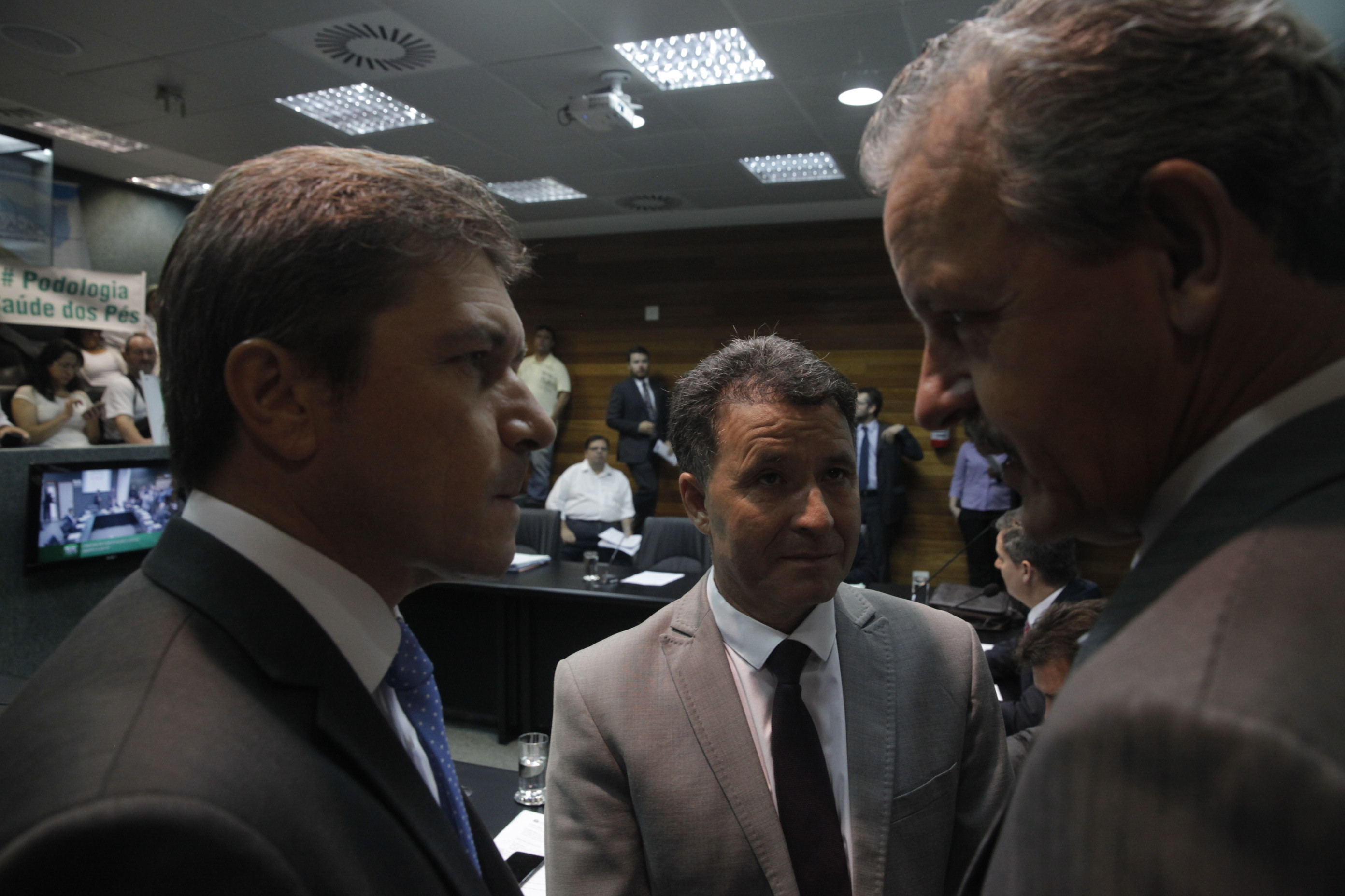 Comissão de Constituição e Justiça.
