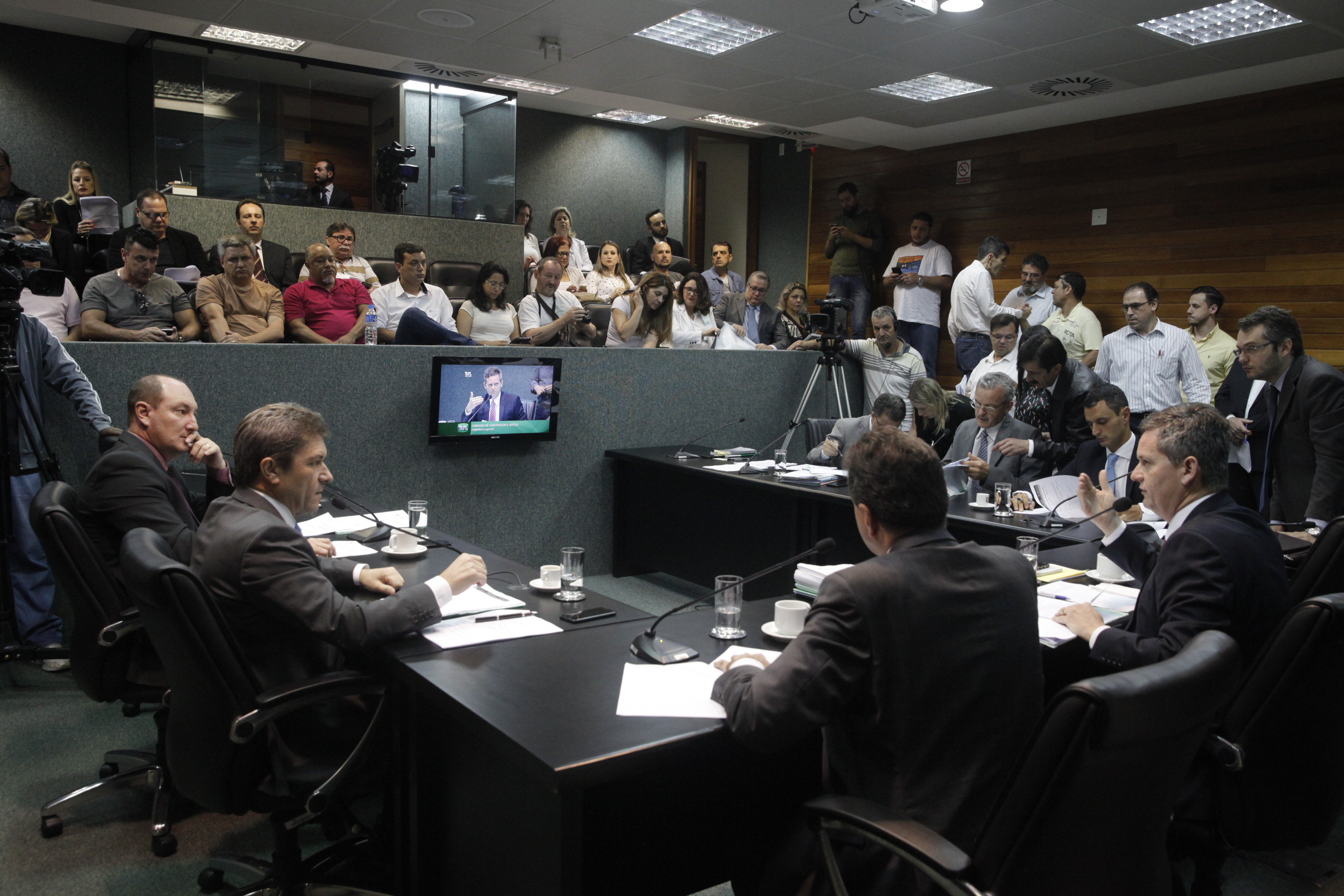 Comissão de Constituição e Justiça.