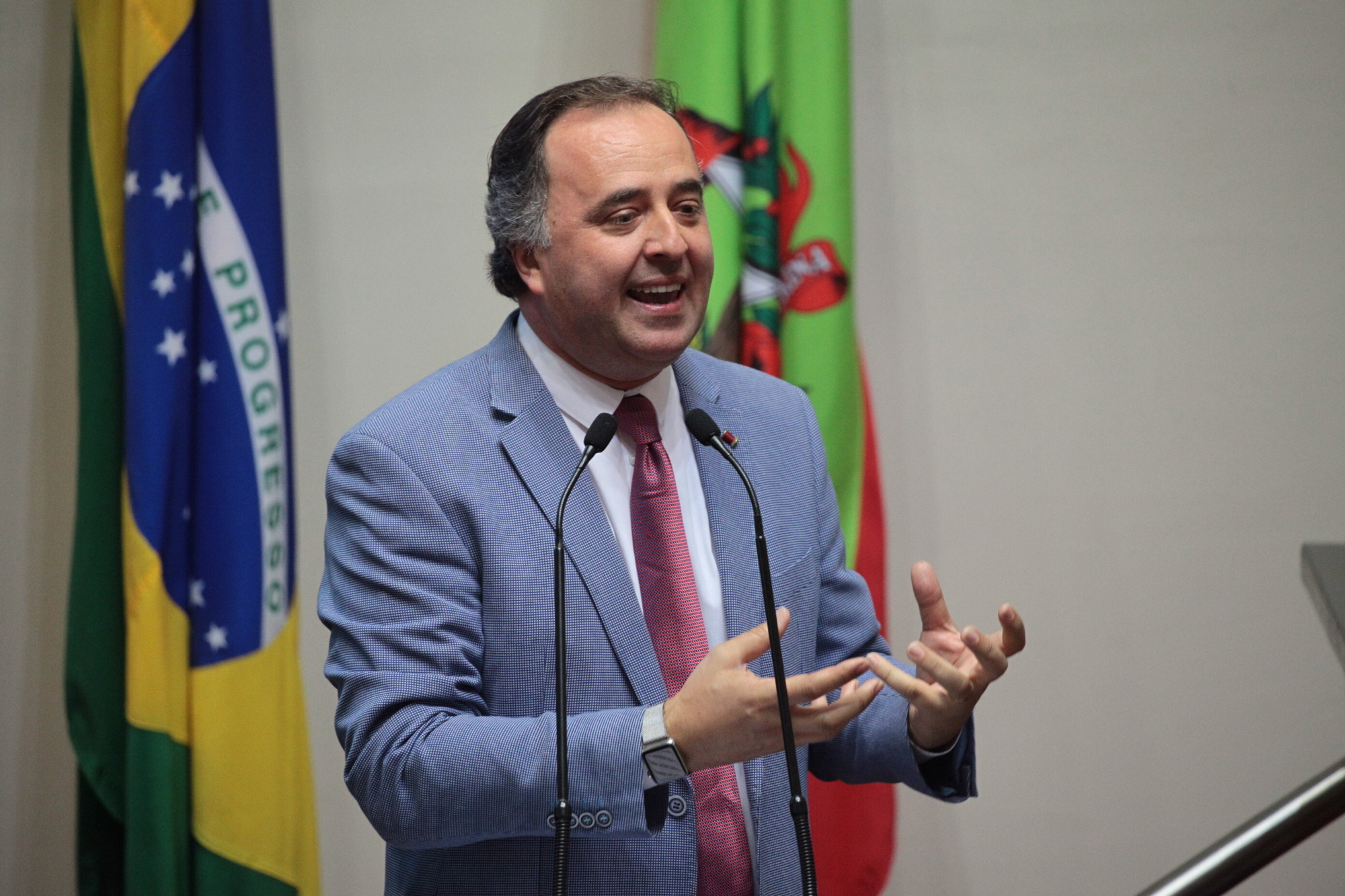 Aprovada moção contra apoio da Lei Rouanet a exposição fechada em Porto Alegre