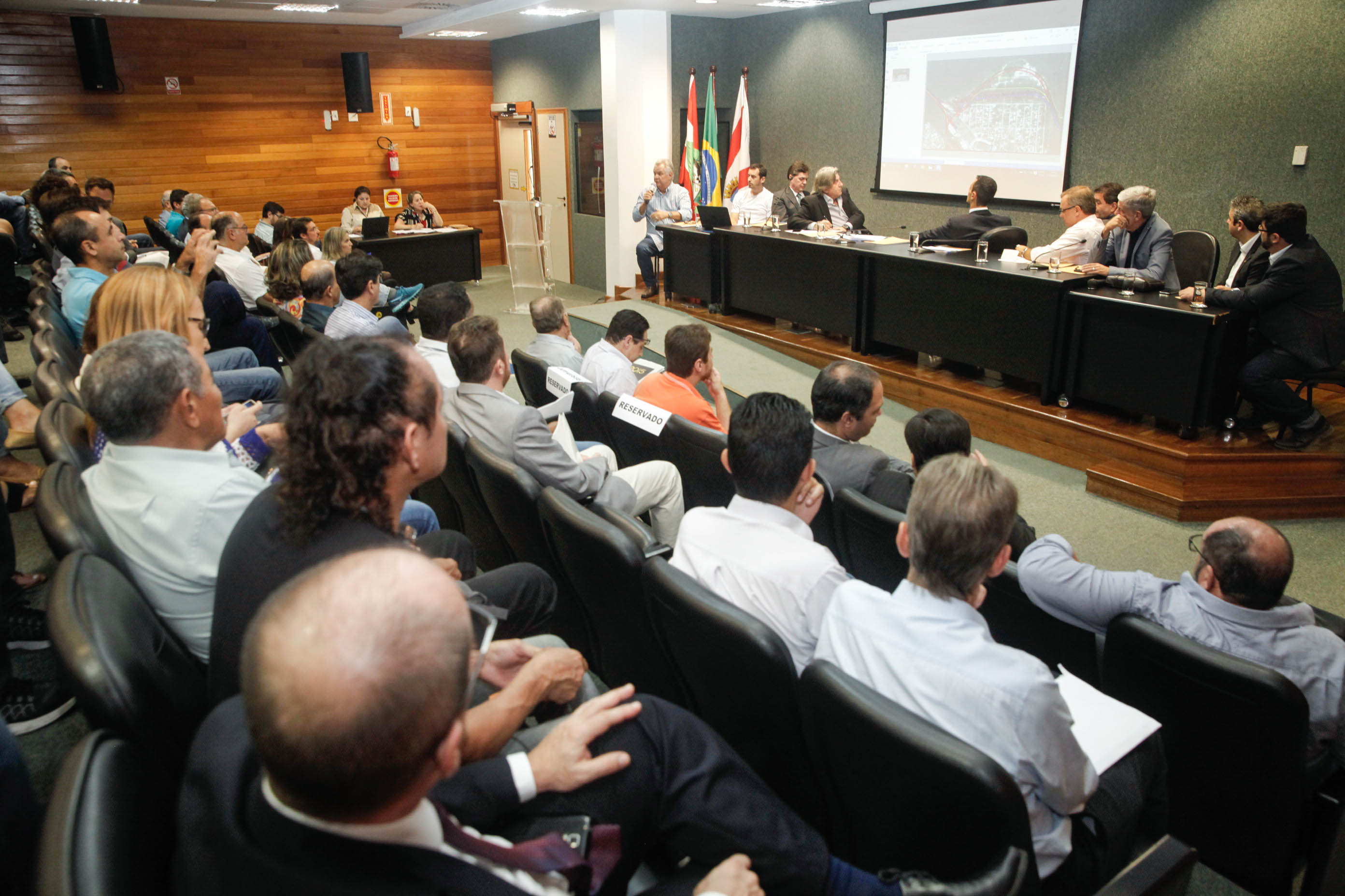 Audiência Pública Sobre Obras de Acesso ao Aeroporto Hercílio Luz.