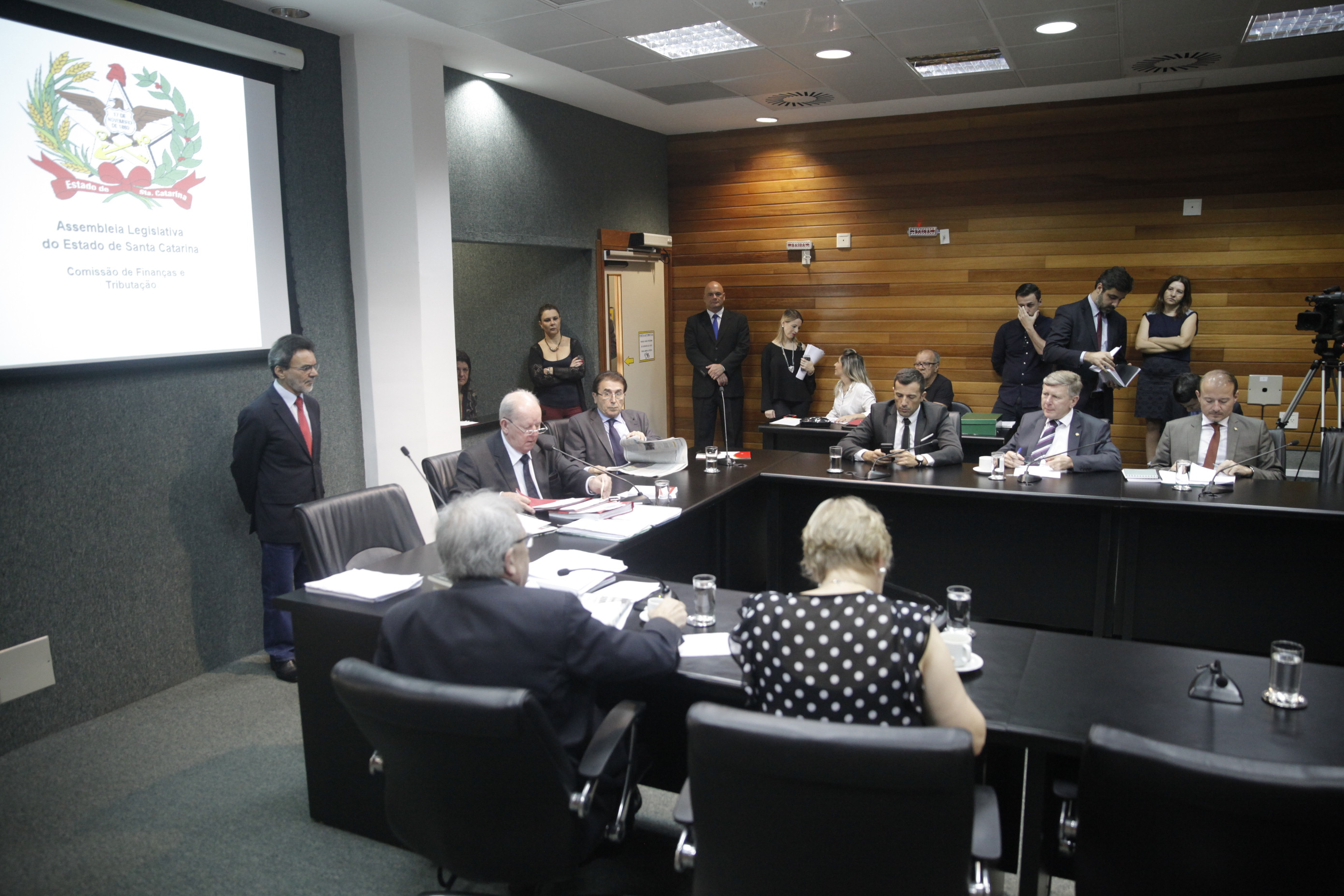 Comissão de Finanças e Tributação.