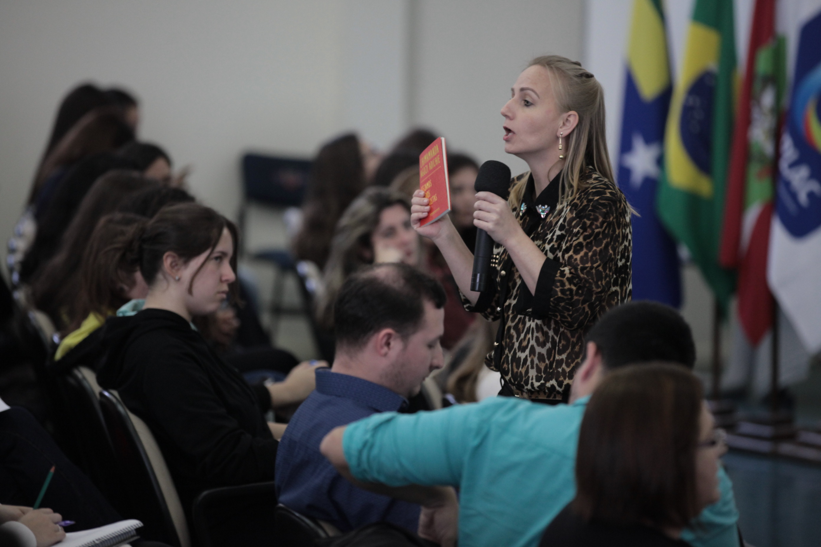 Pelo fim da violência Doméstica contra a Mulher - Lages. Dra. Mareli Eliane Graup (UNIPLAC)