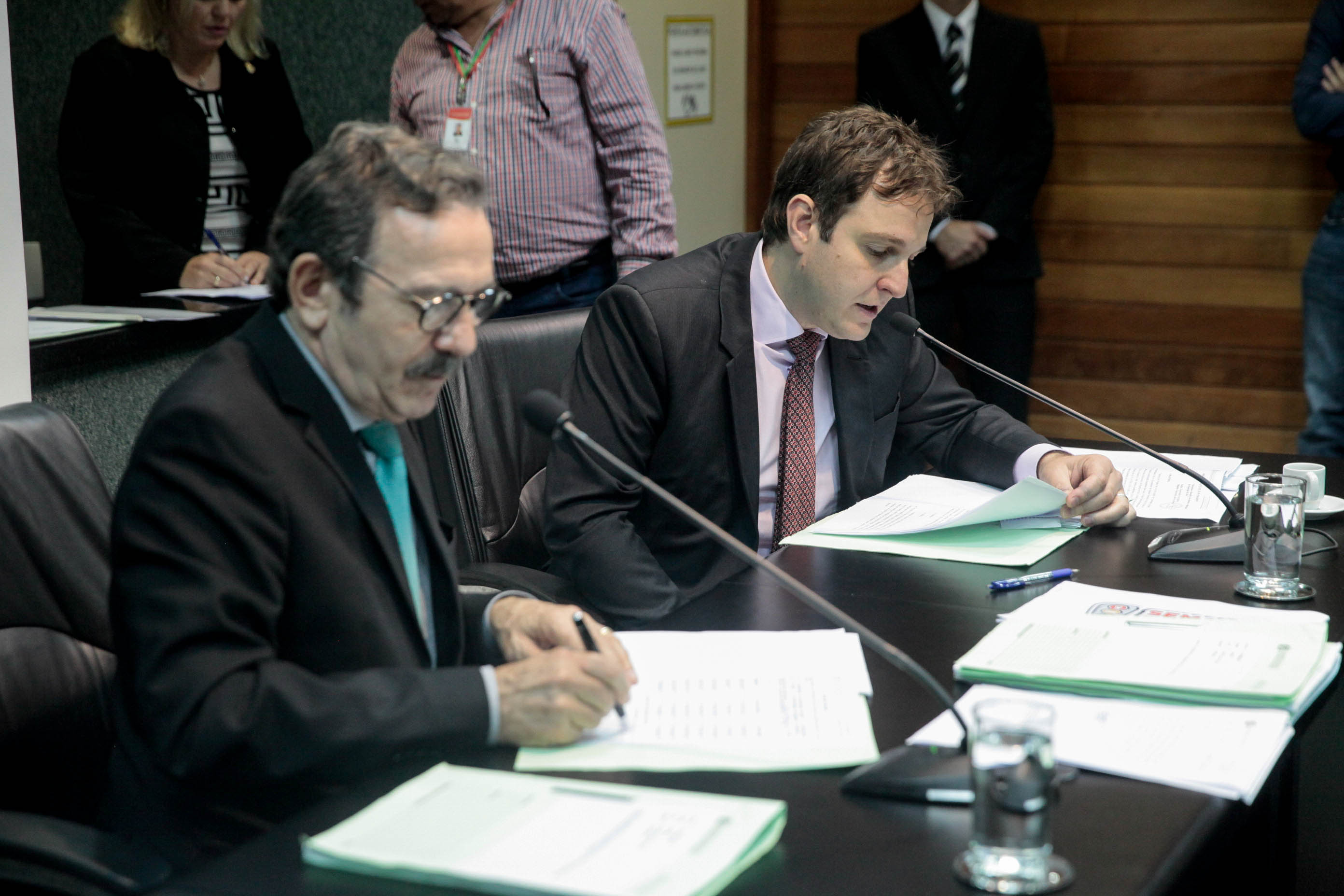 Comissão de Trabalho, Administração e Serviços Públicos.