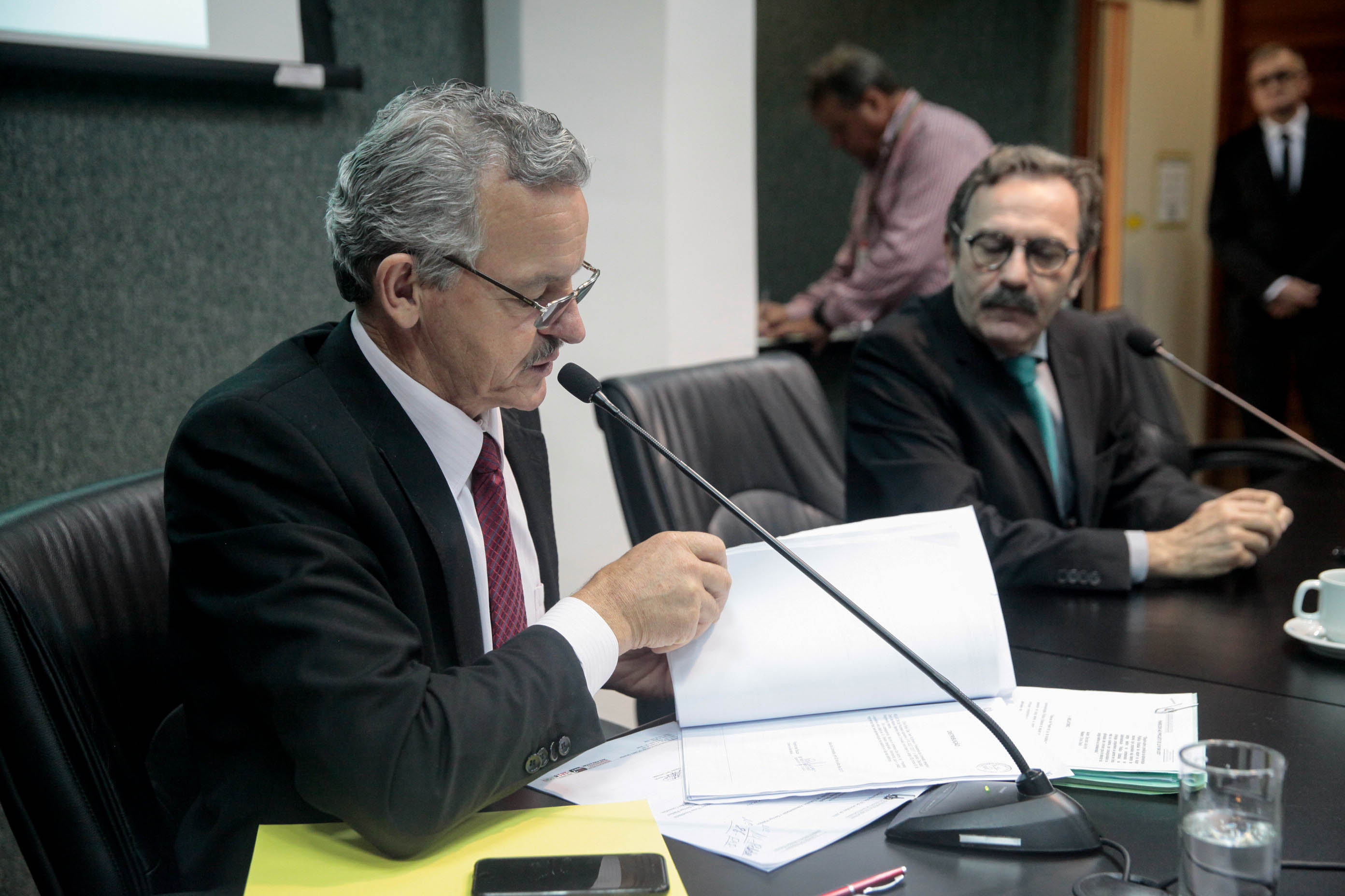 Comissão de Trabalho, Administração e Serviços Públicos.