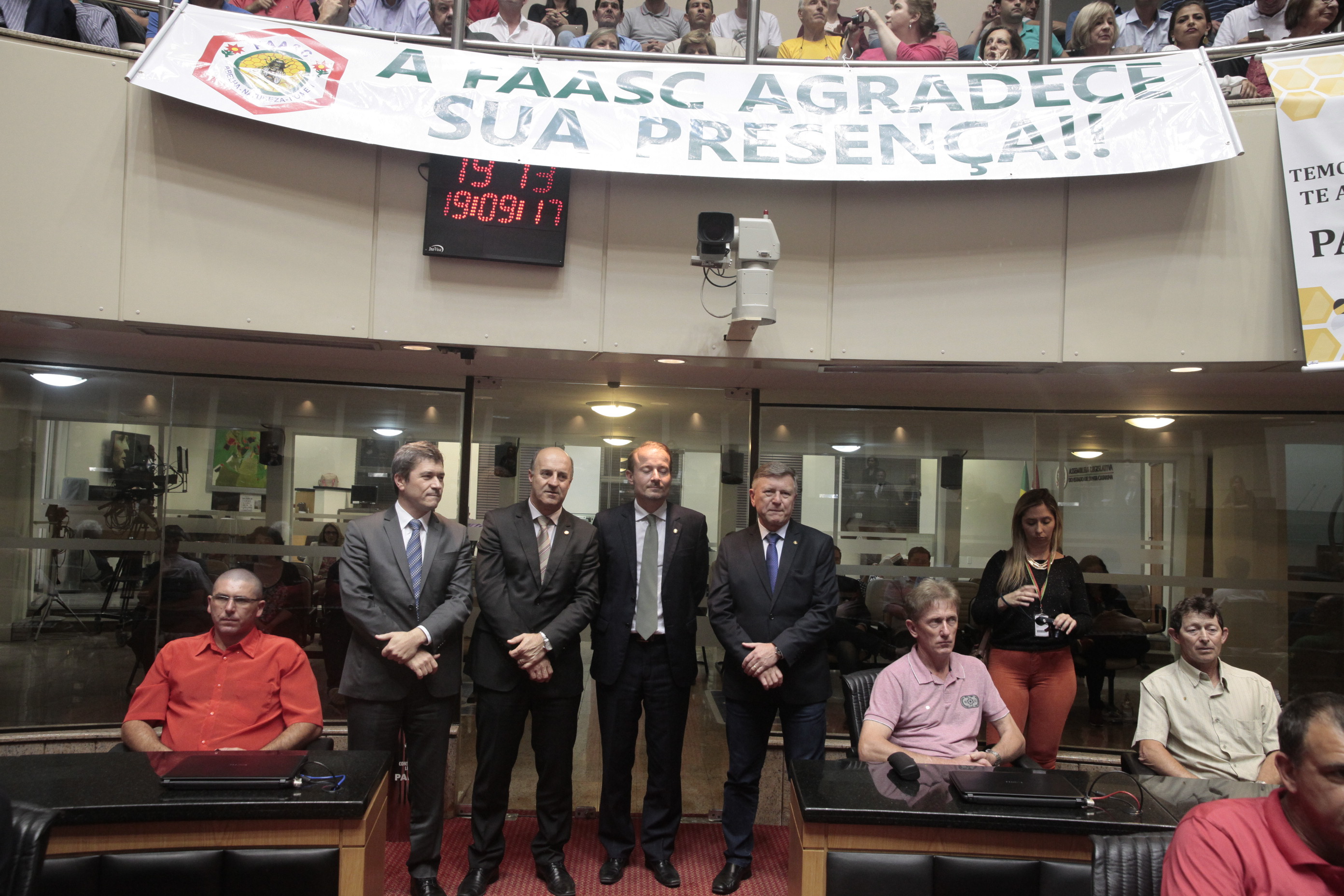 Homenagem a Federação das Associações de Apicultores SC