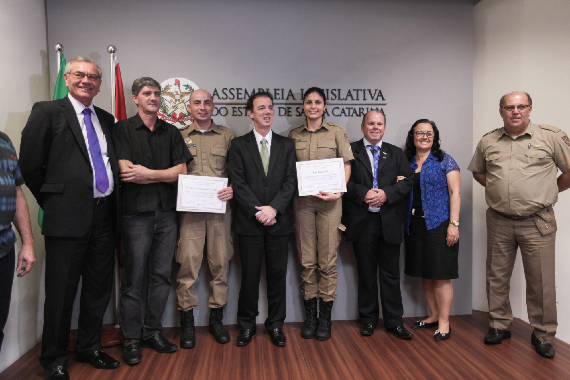 Soldados da PM de Urussanga recebem moção de aplauso da Assembleia