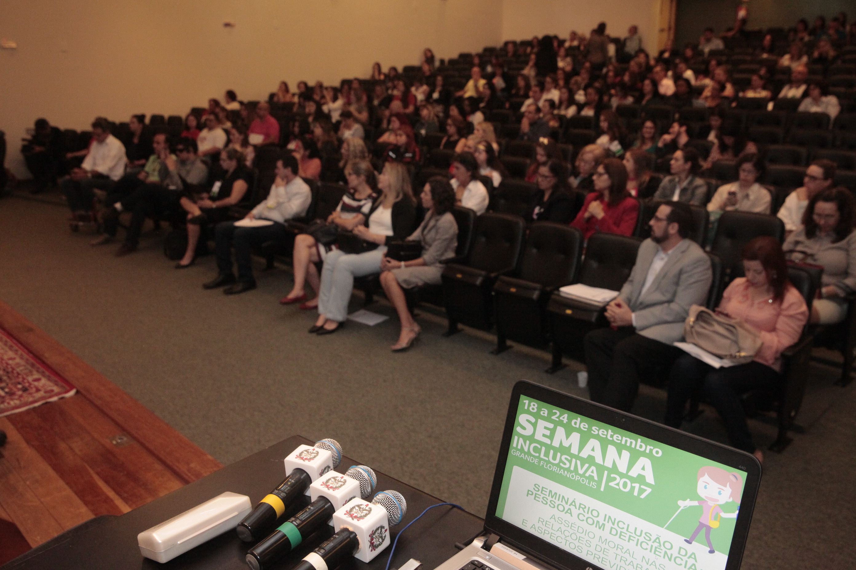 Seminário de Pessoas com Deficiência.