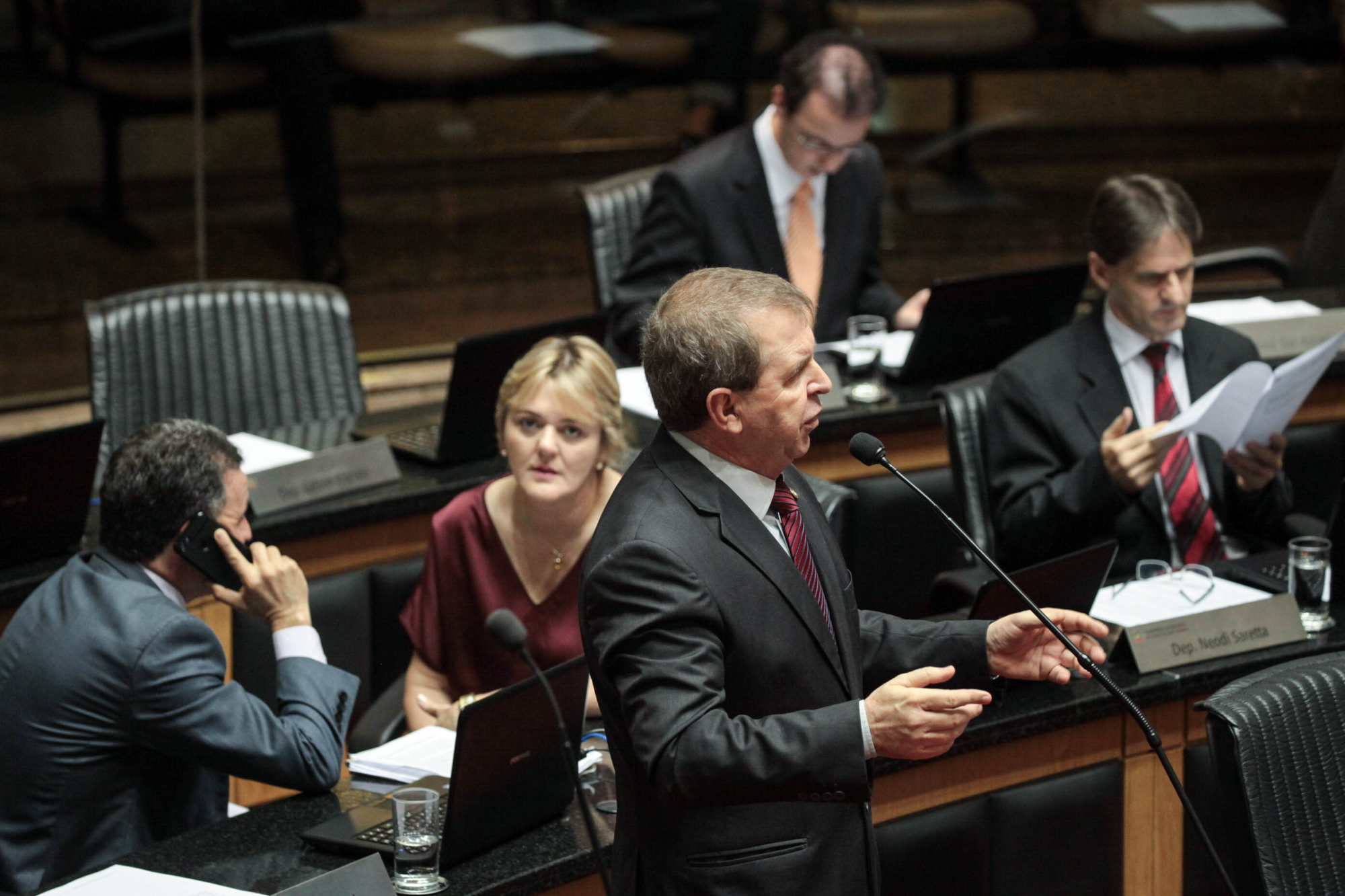 Problemas na área de saúde motivam críticas ao governo na tribuna