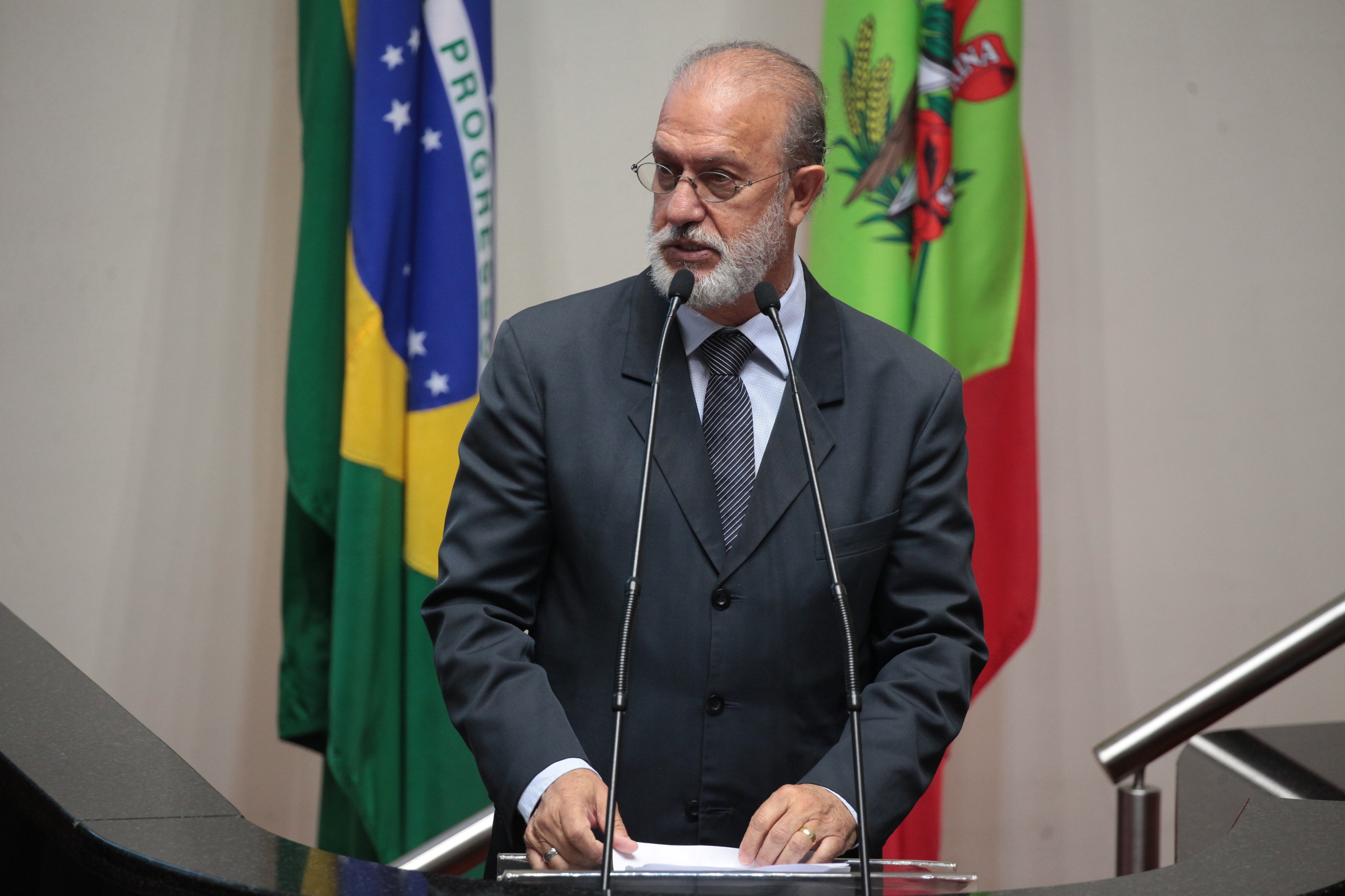 Deputado Nilson Gonçalves (Sem Partido). Sessão Ordinária.