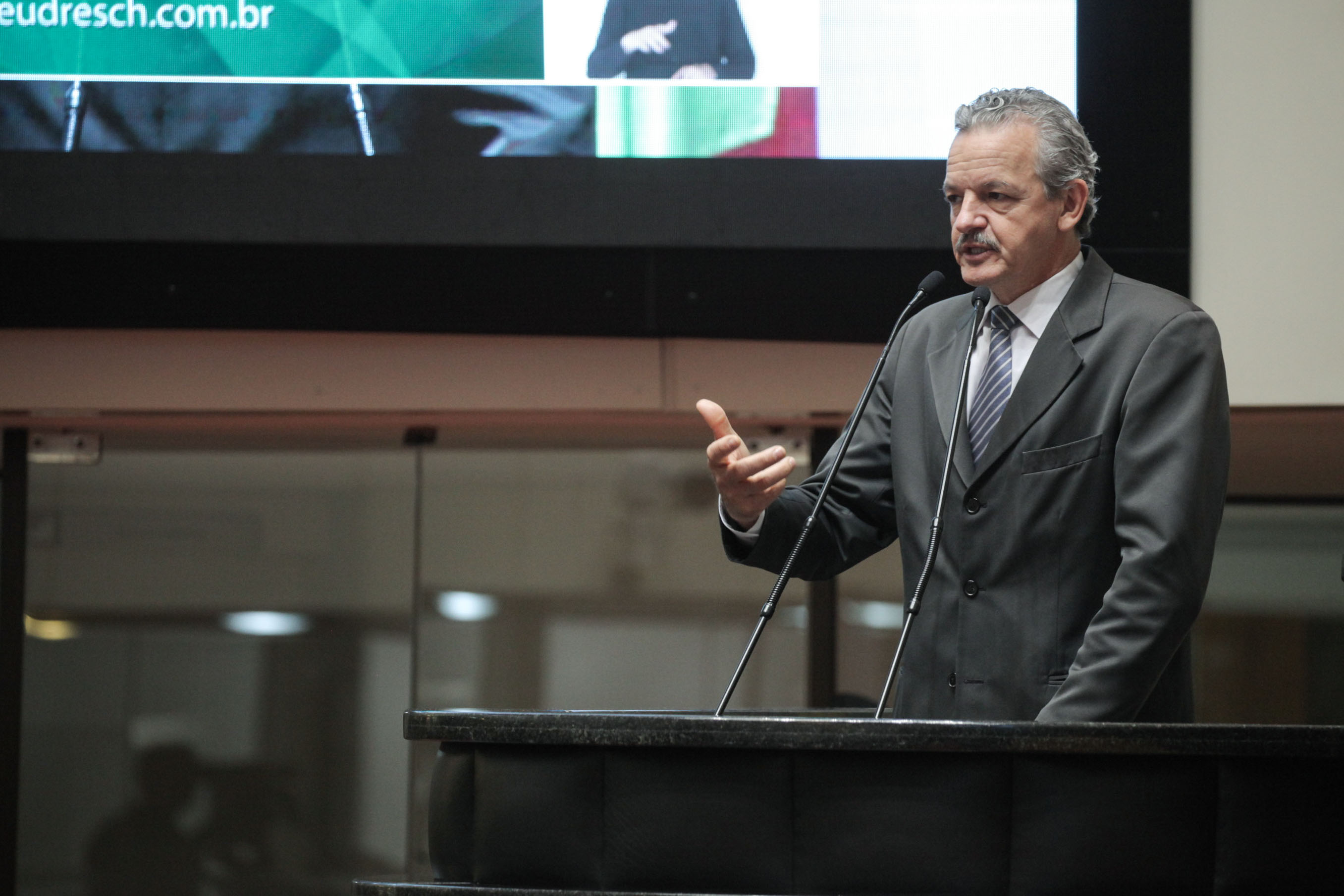 Deputado Dirceu Dresch (PT). Sessão Ordinária.
