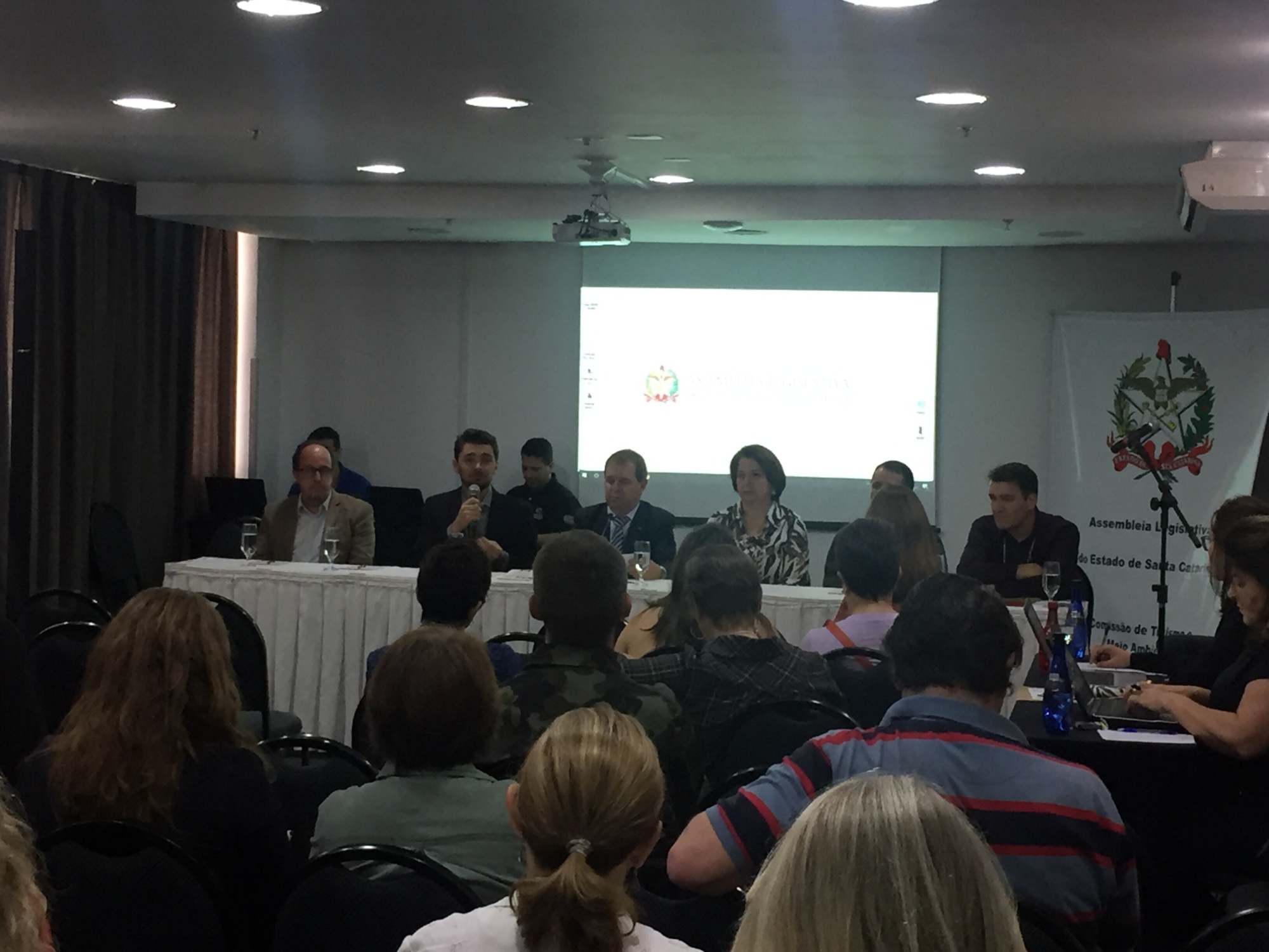 Comissão de Turismo debate política de educação ambiental em Santa Catarina