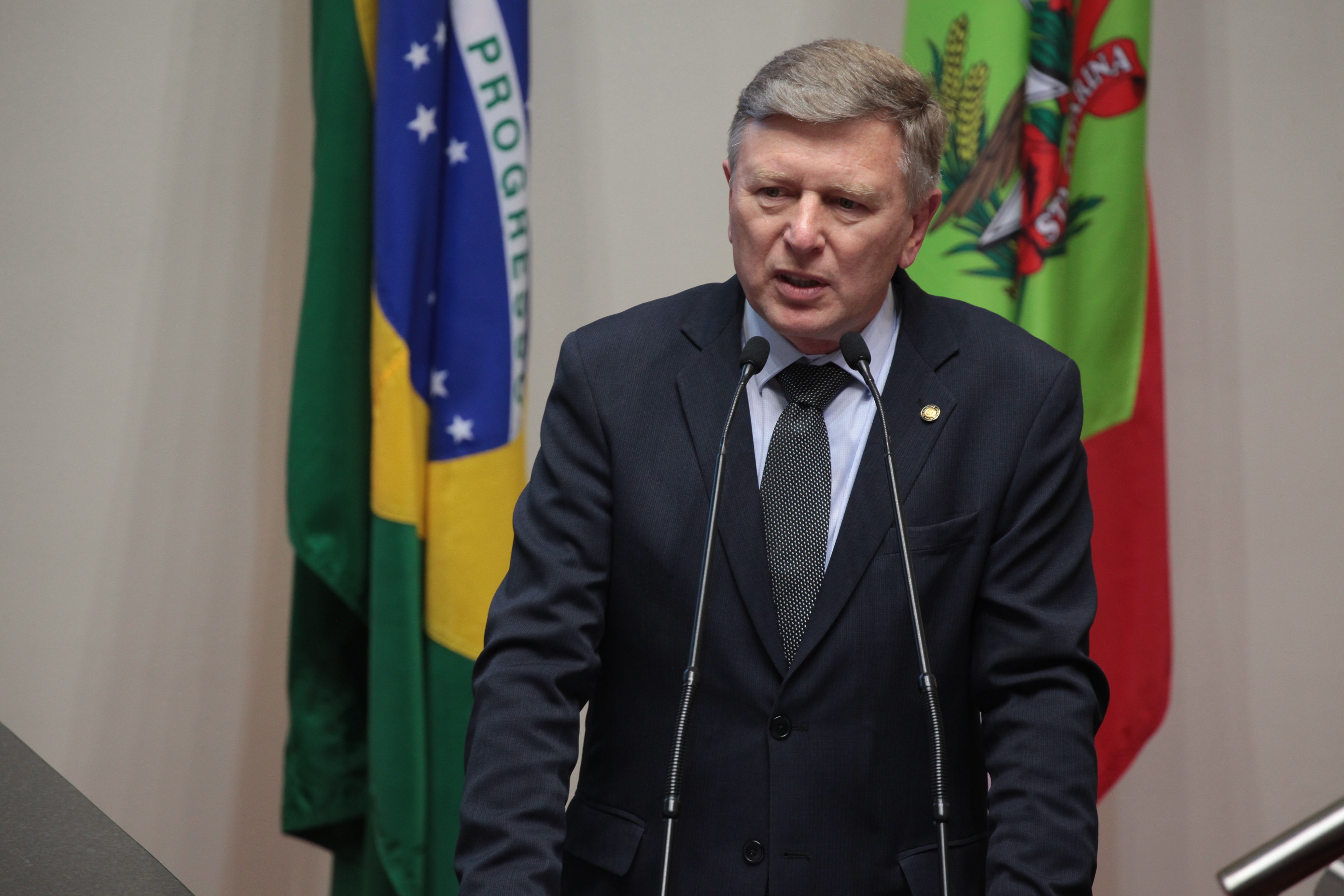 Deputado Milton Hobus (PSD). Sessão Ordinária.