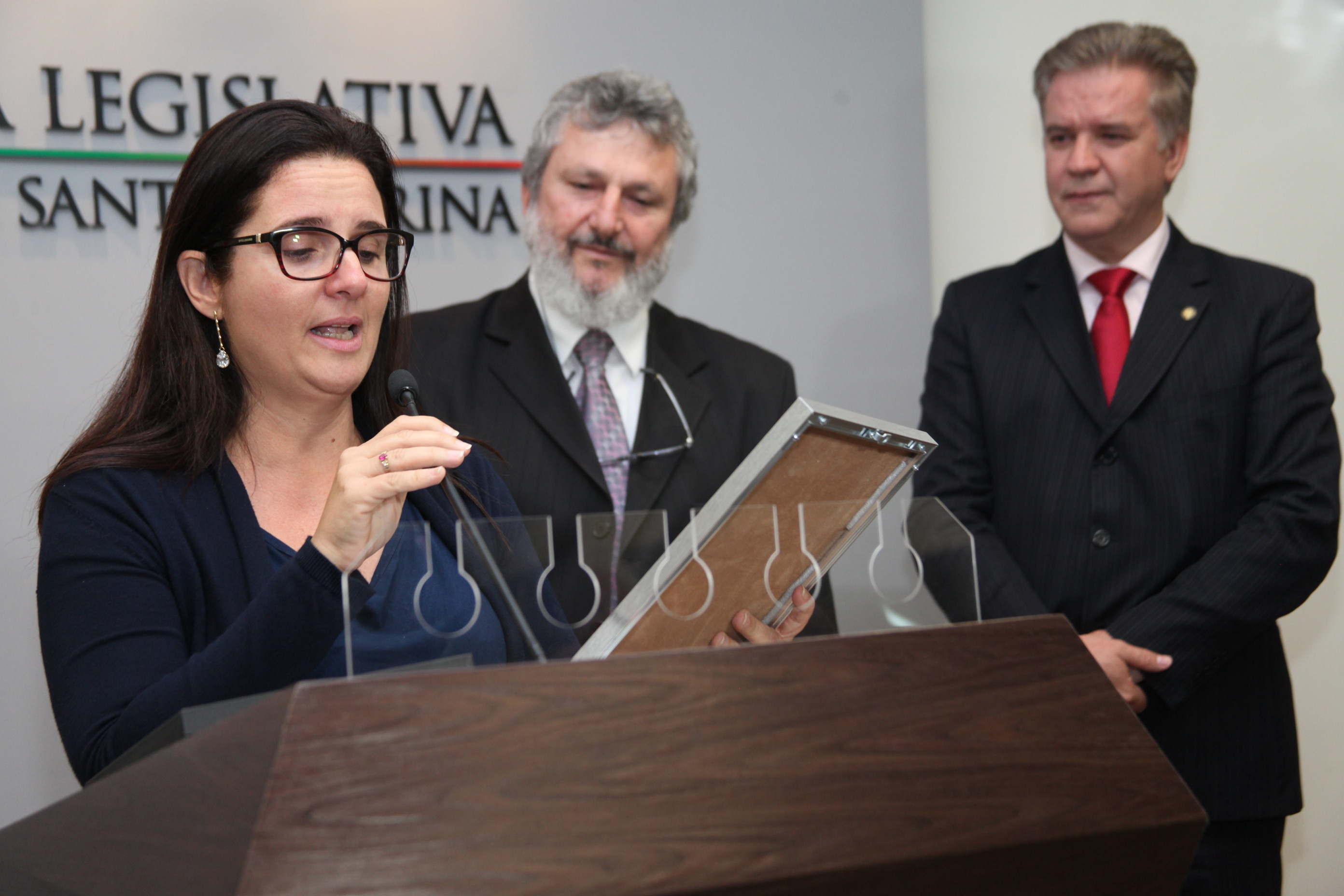 Entrega da Comenda em Homenagem ao Delegado Alcivandro Espezim de Guaramirim.