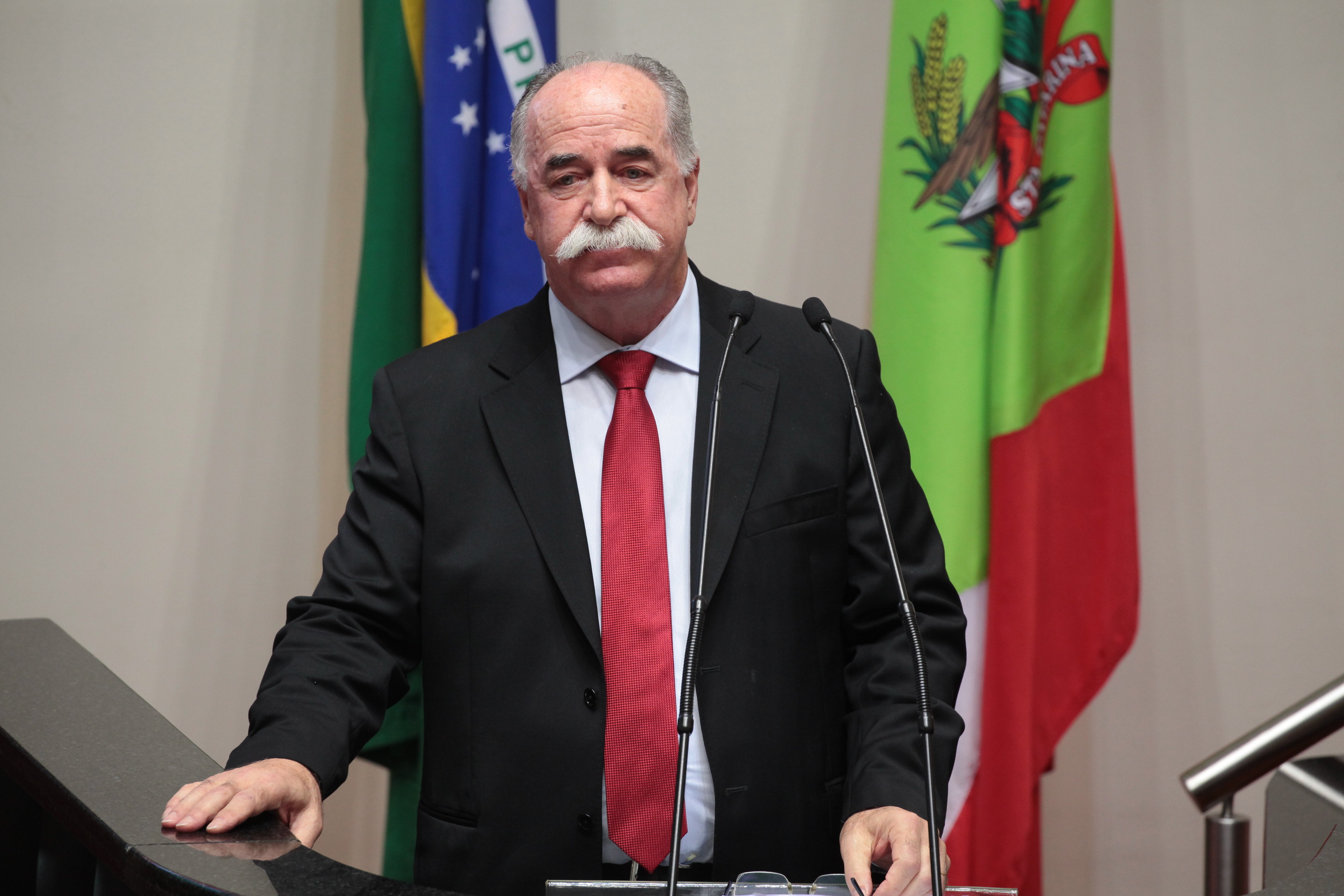 Deputado Romildo Titon (PMDB)
