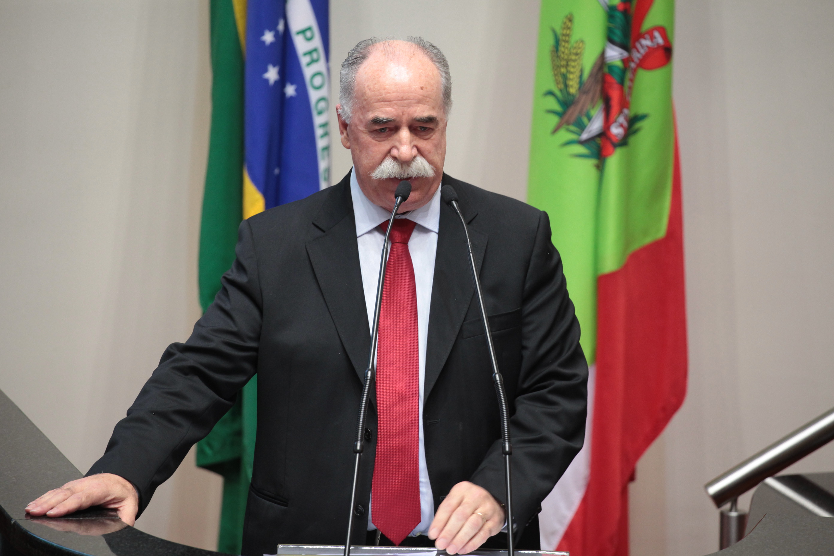 Deputado Romildo Titon (PMDB)