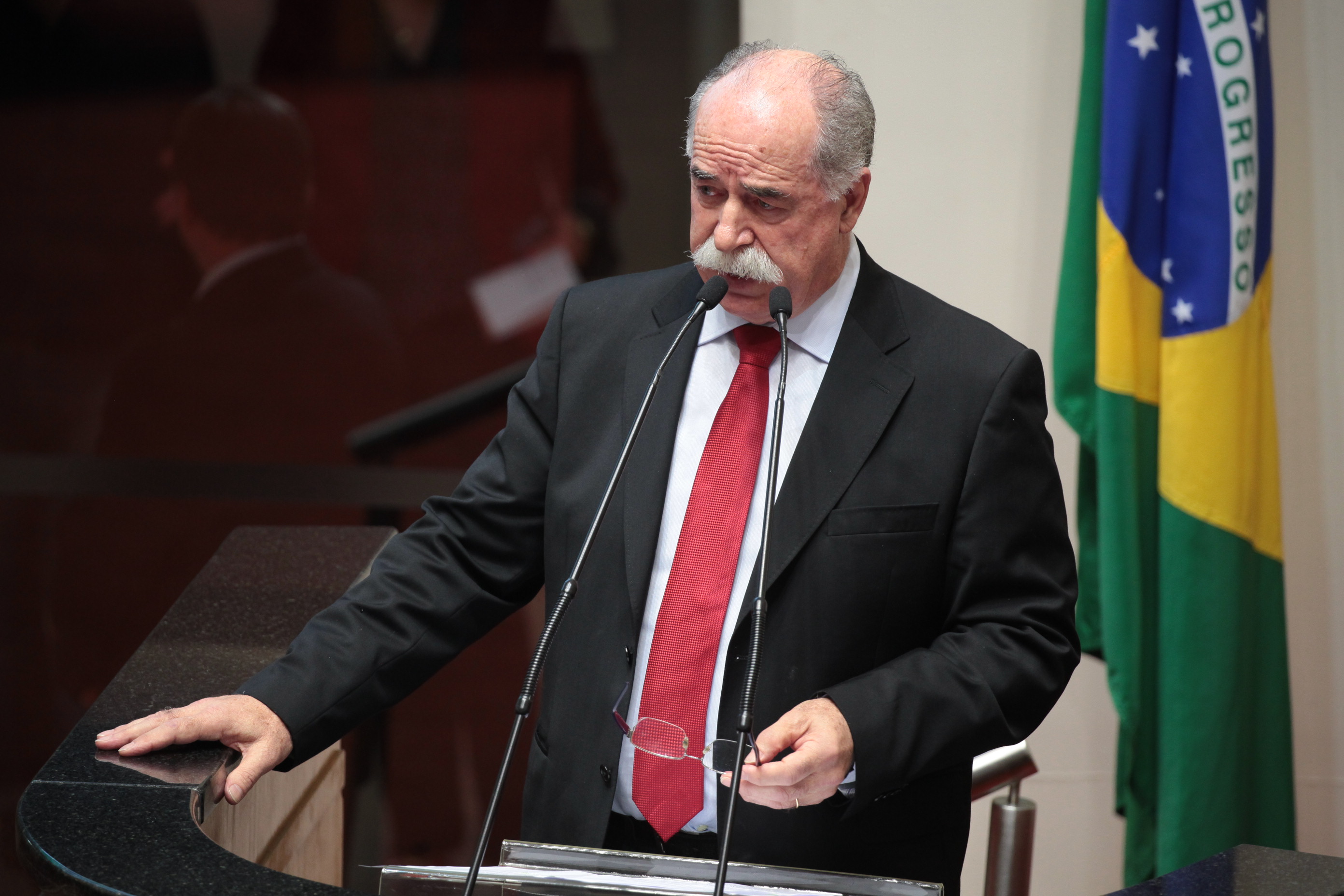 Deputado Romildo Titon (PMDB)