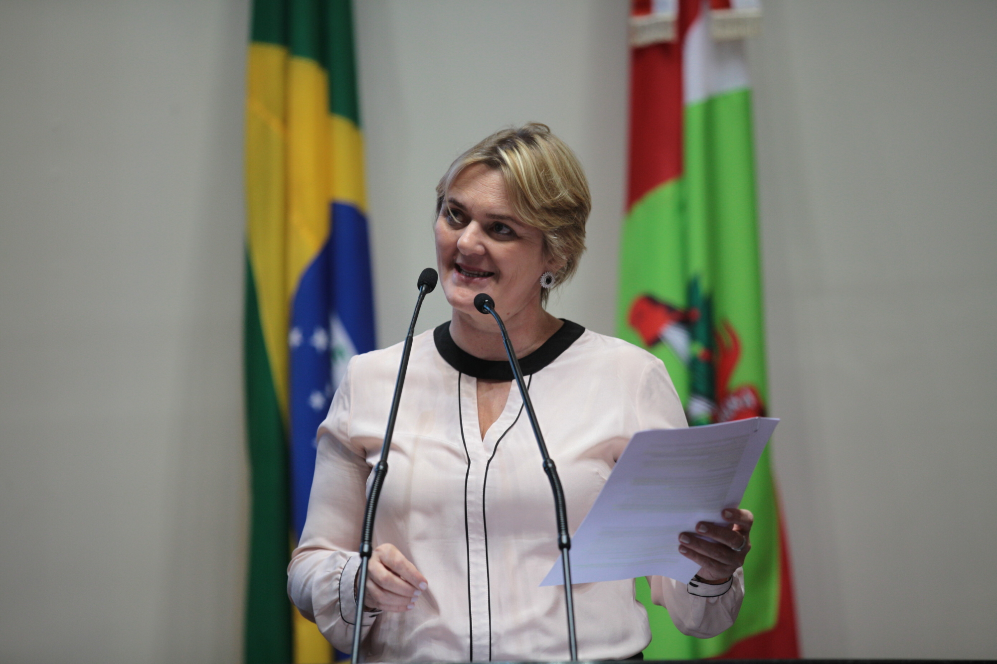 Luciane constrói Política Estadual de Economia Solidária
