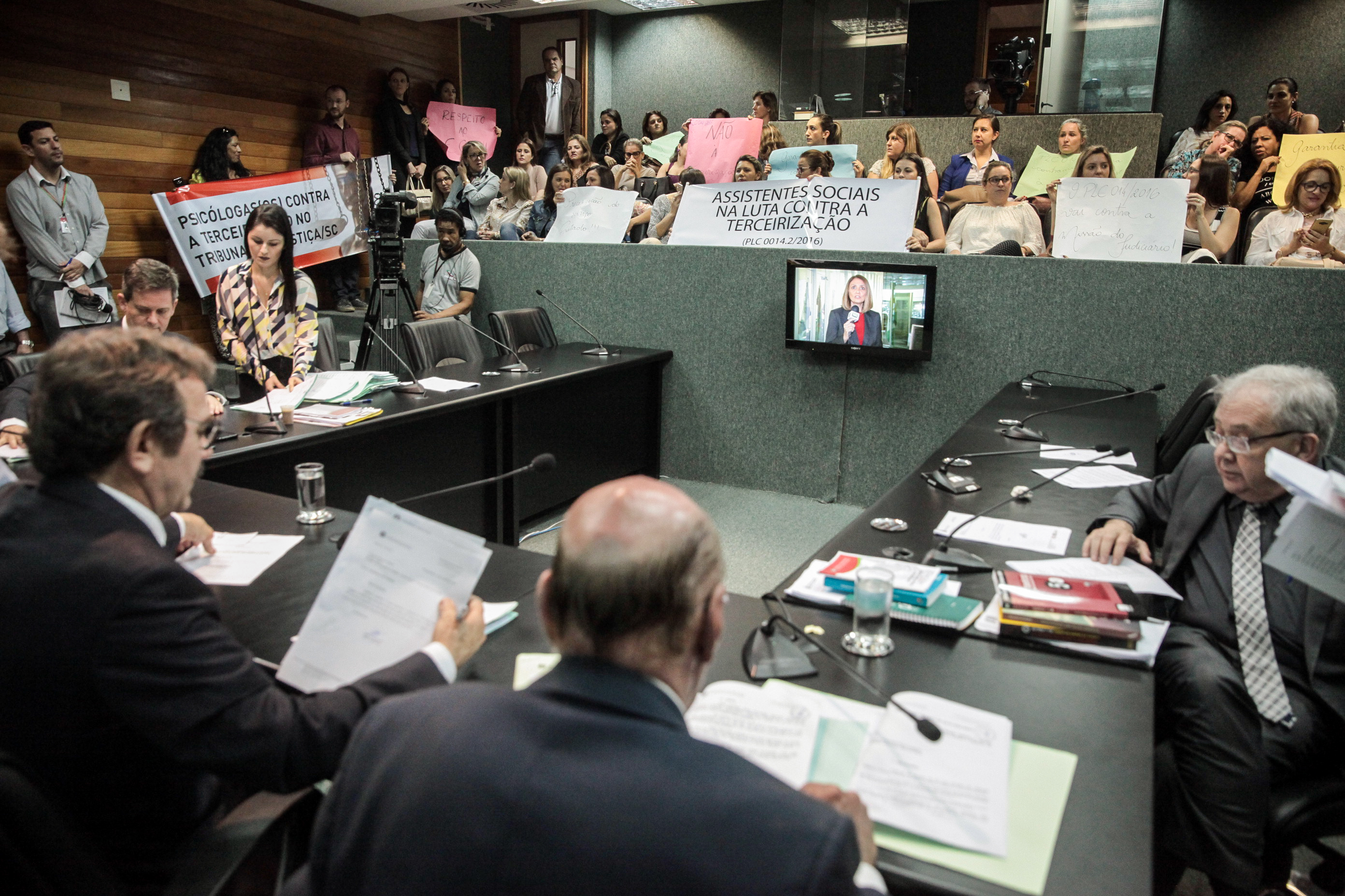 Comissão de Trabalho, Administração e Serviço Público.
