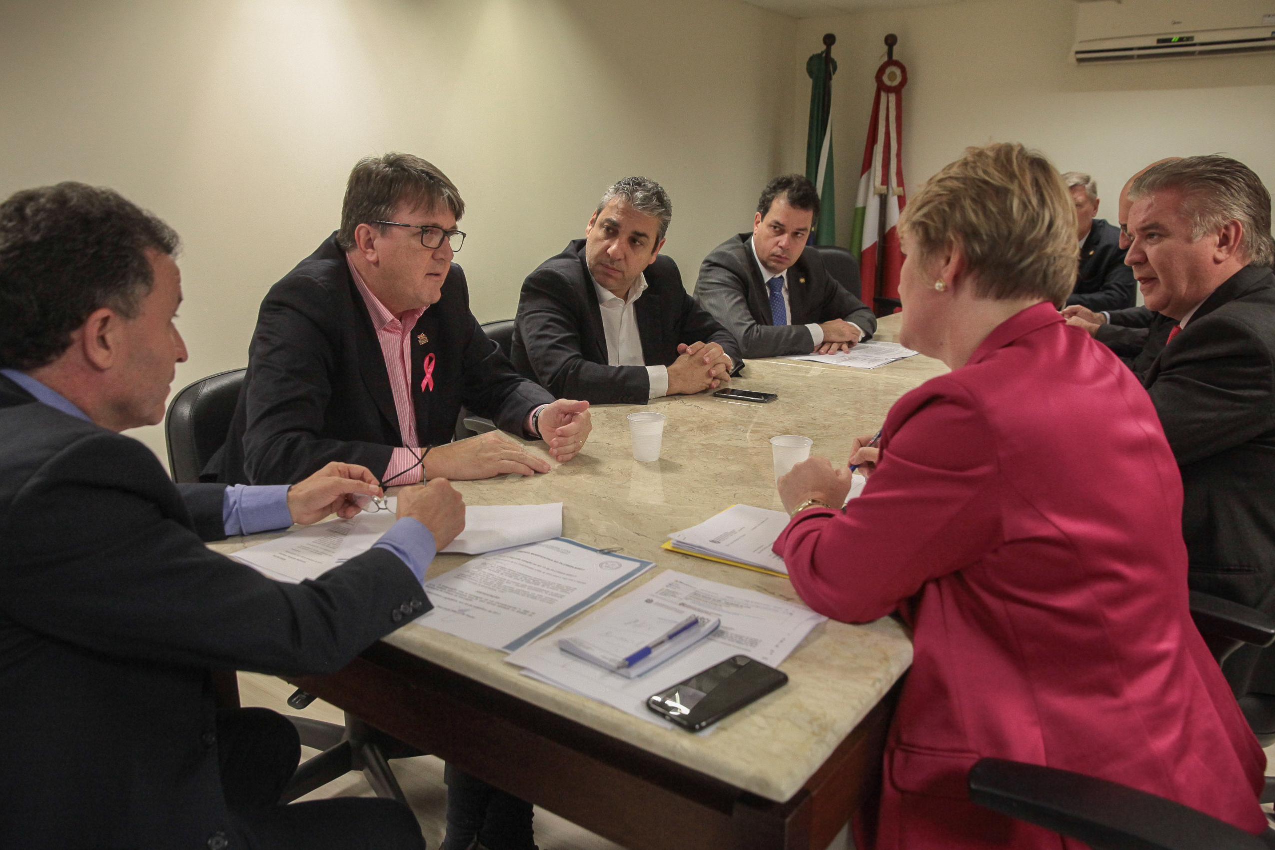 Reunião com o secretário de Estado da Educação Eduardo Deschamps.