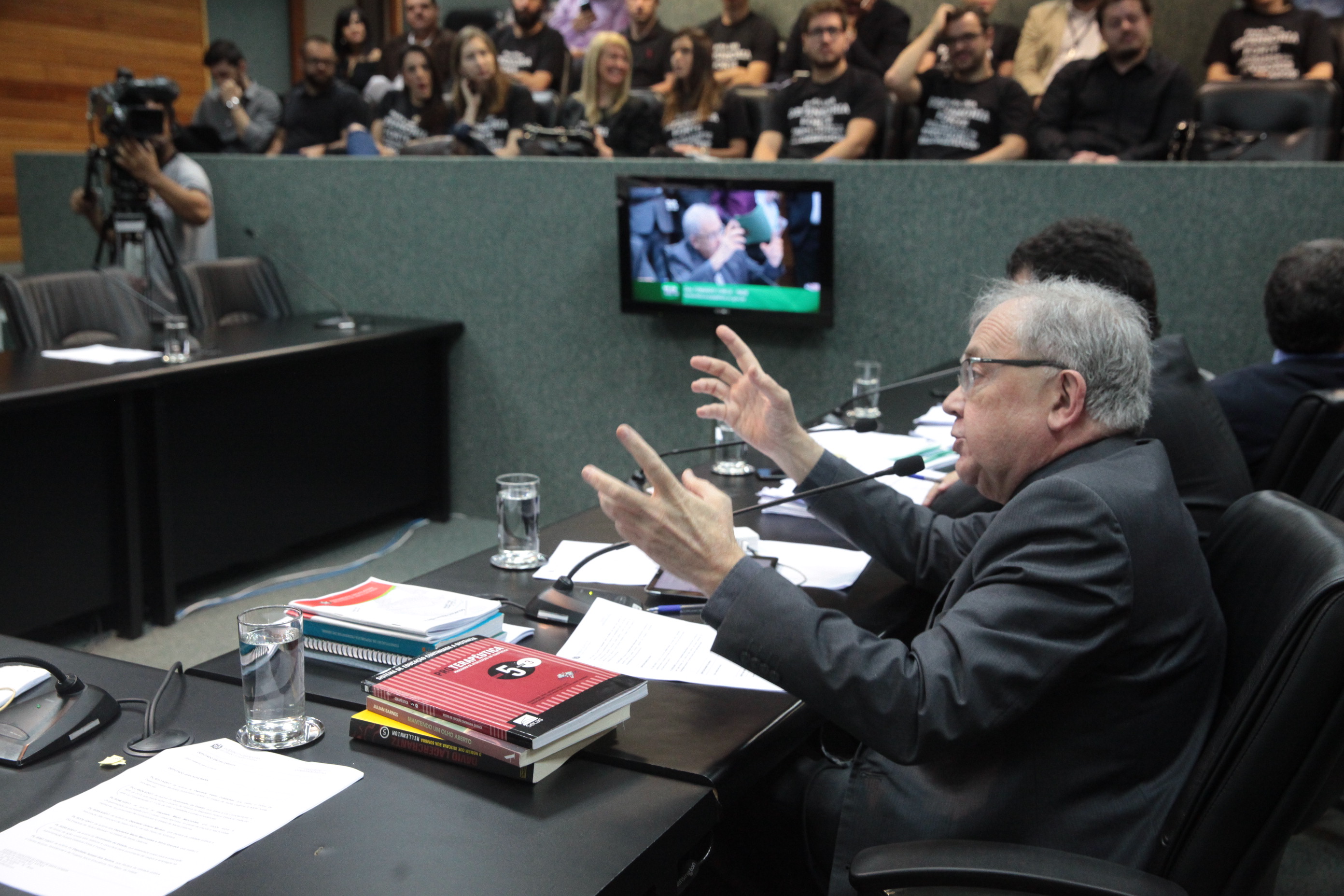 Comissão de Constituição e Justiça