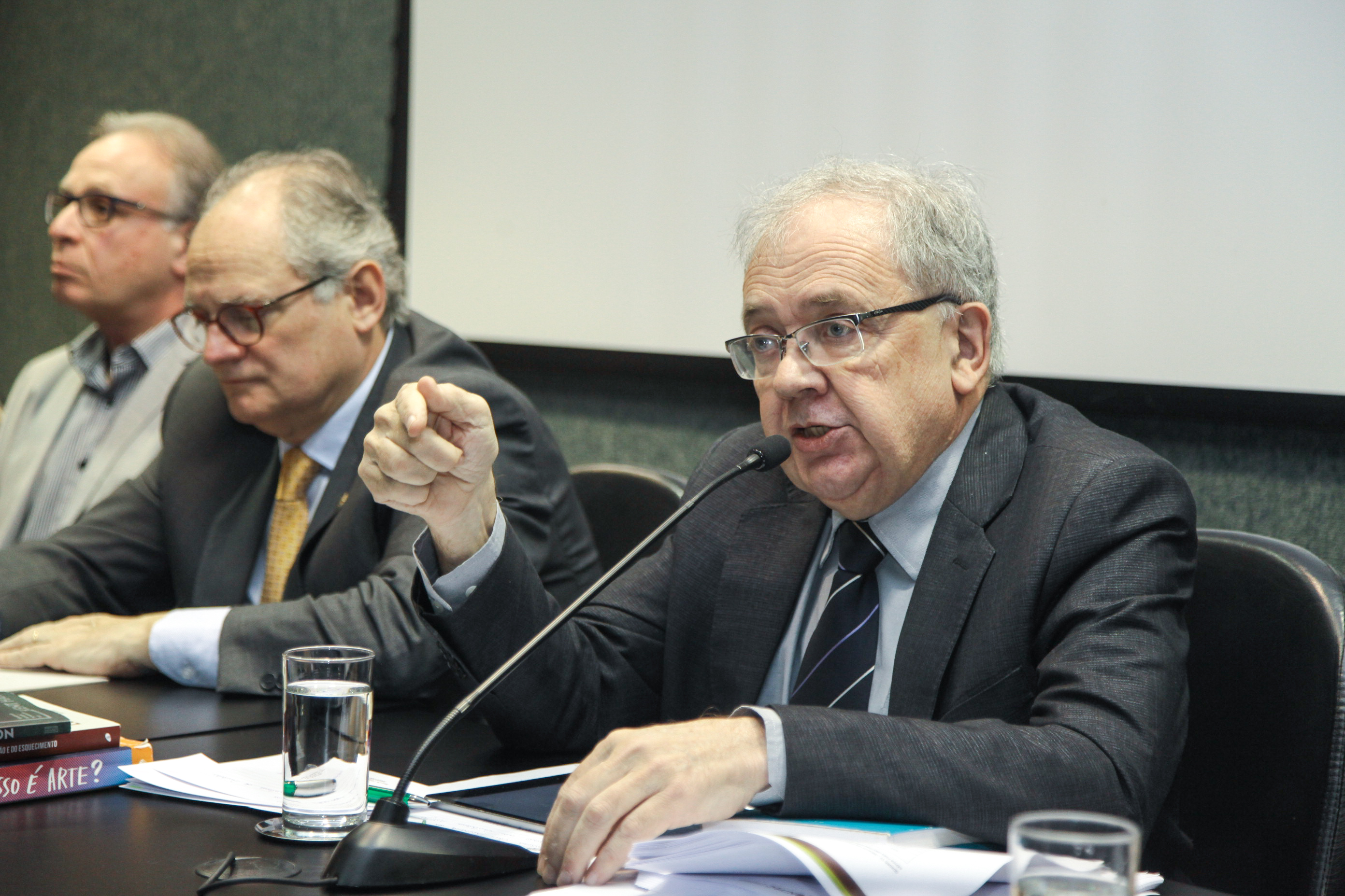 Audiência Pública Sobre a Distribuição Gratuita de Análogos de Insulina.