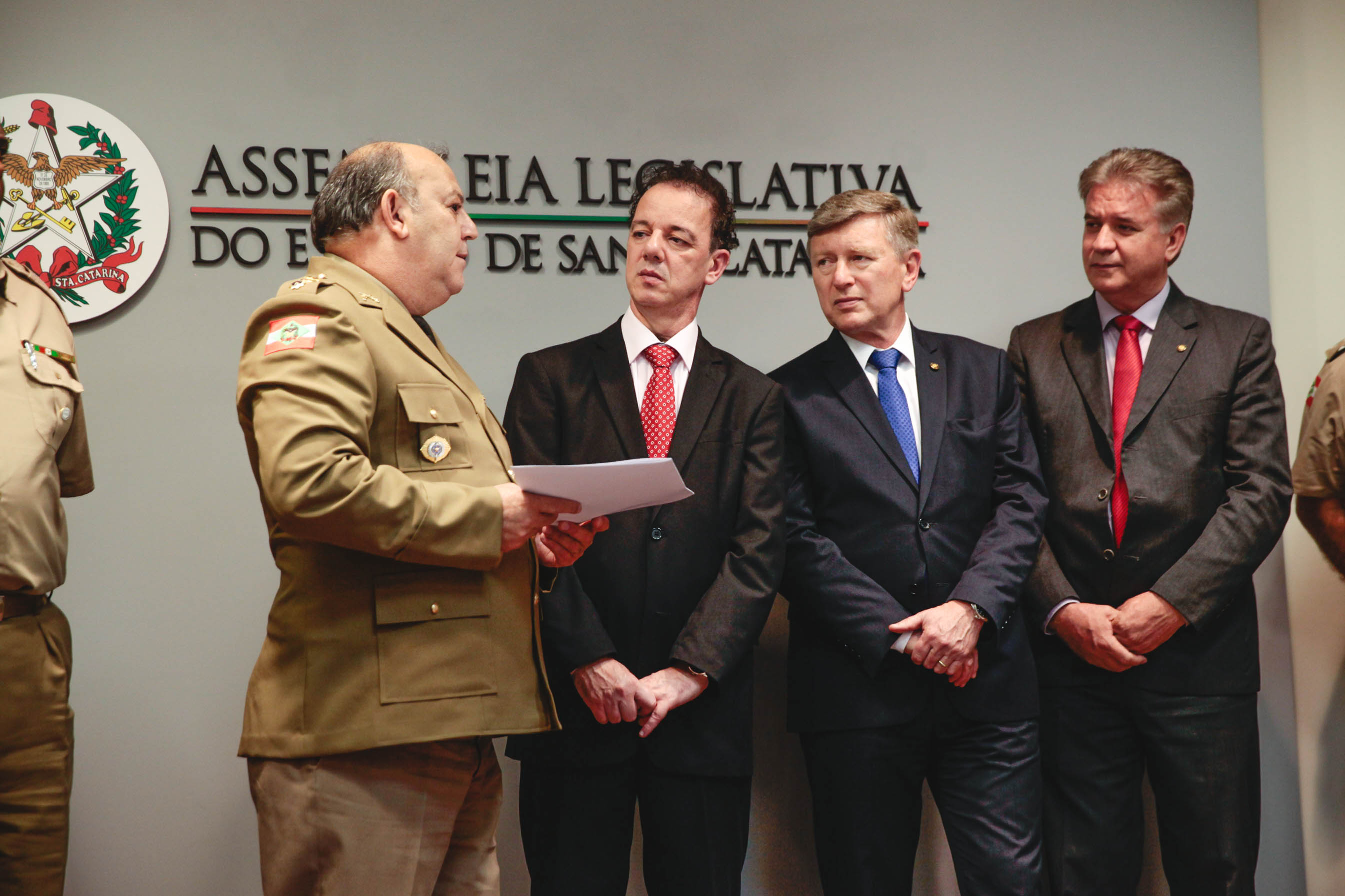 Coronel da Polícia Militar recebe Moção de Aplausos