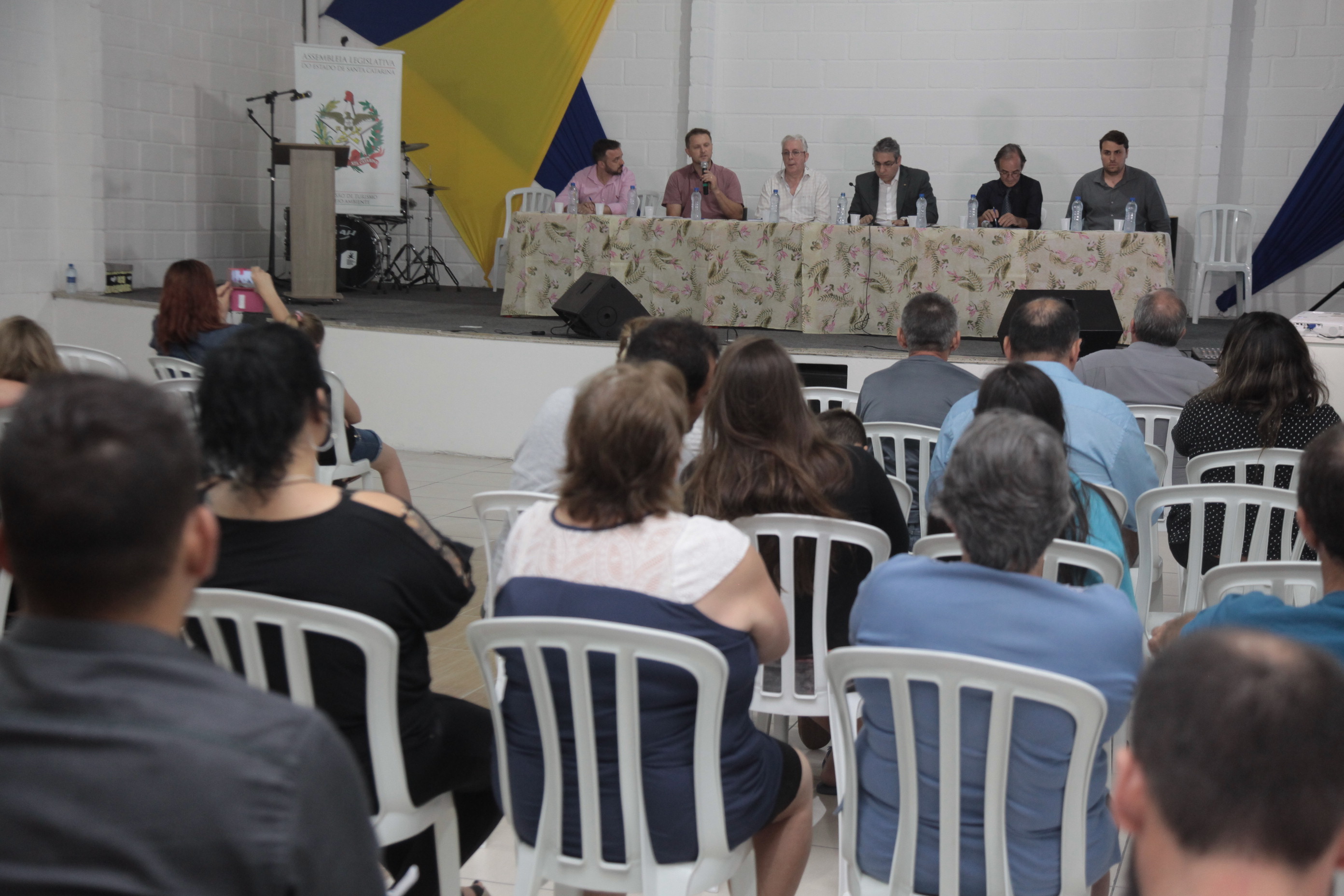 Audiência Pública da Comissão de Turismo e meio Ambiente sobre O Problema da Estação de Esgoto do Bairro Potecas.