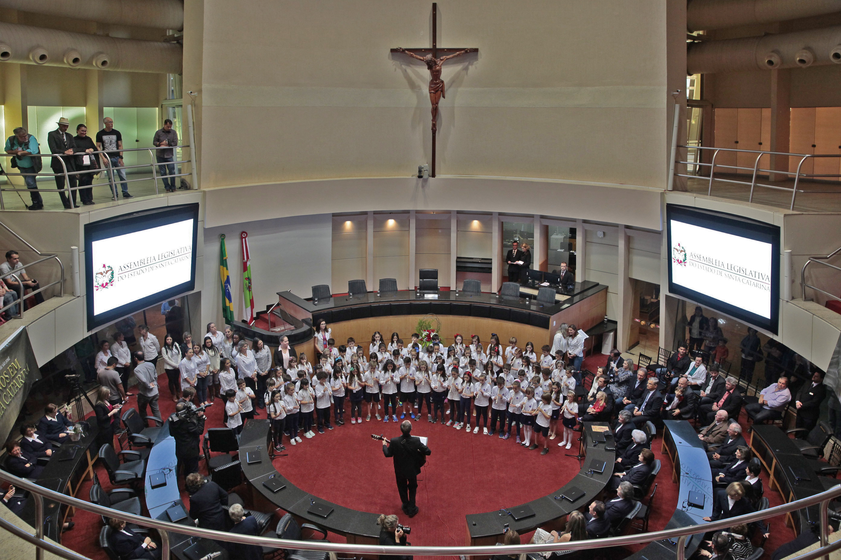 Sessão especial em homenagem à passagem dos 150 anos de fundação da Congregação das Irmãs Franciscanas em São José e 90 Anos em Angelina.