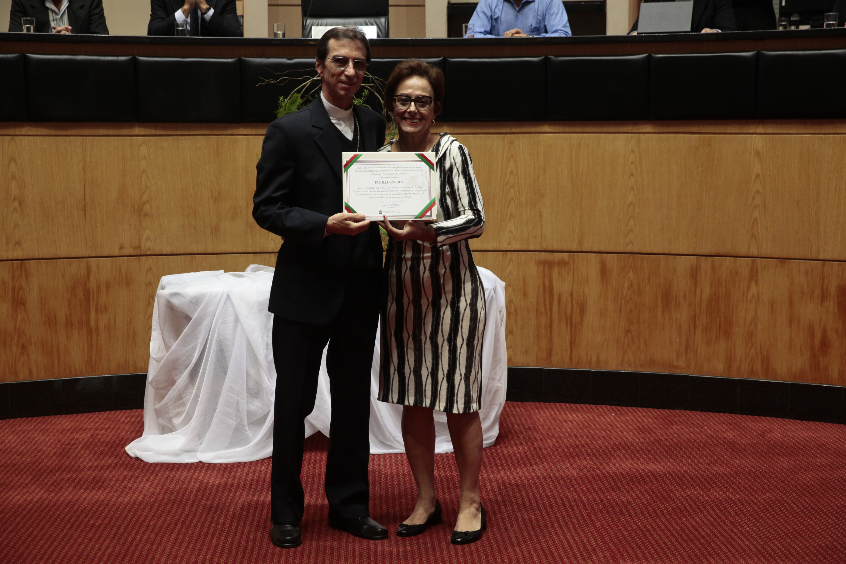 Sessão especial em homenagem à passagem dos 150 anos de fundação da Congregação das Irmãs Franciscanas em São José e 90 Anos em Angelina.