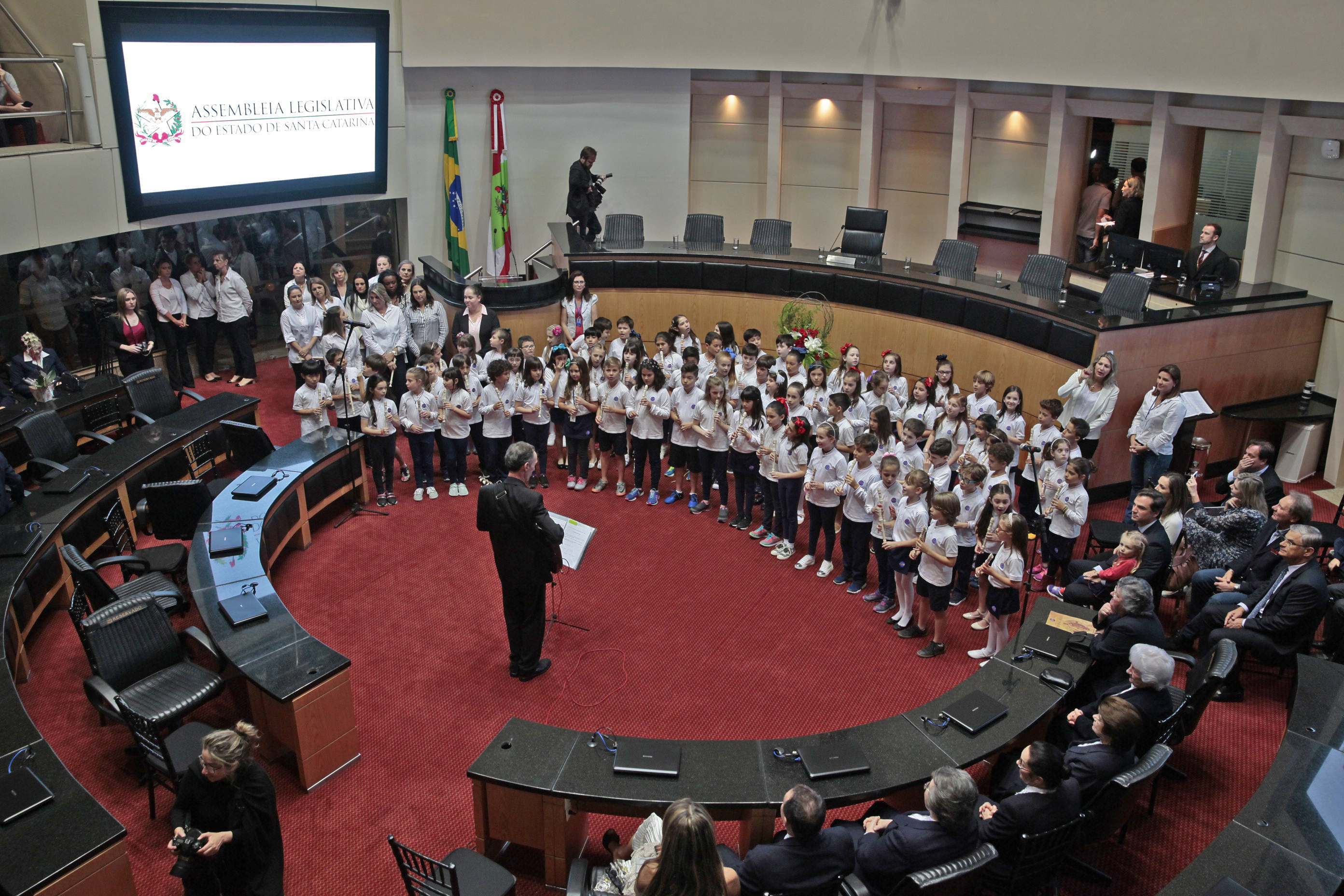 Sessão especial em homenagem à passagem dos 150 anos de fundação da Congregação das Irmãs Franciscanas em São José e 90 Anos em Angelina.