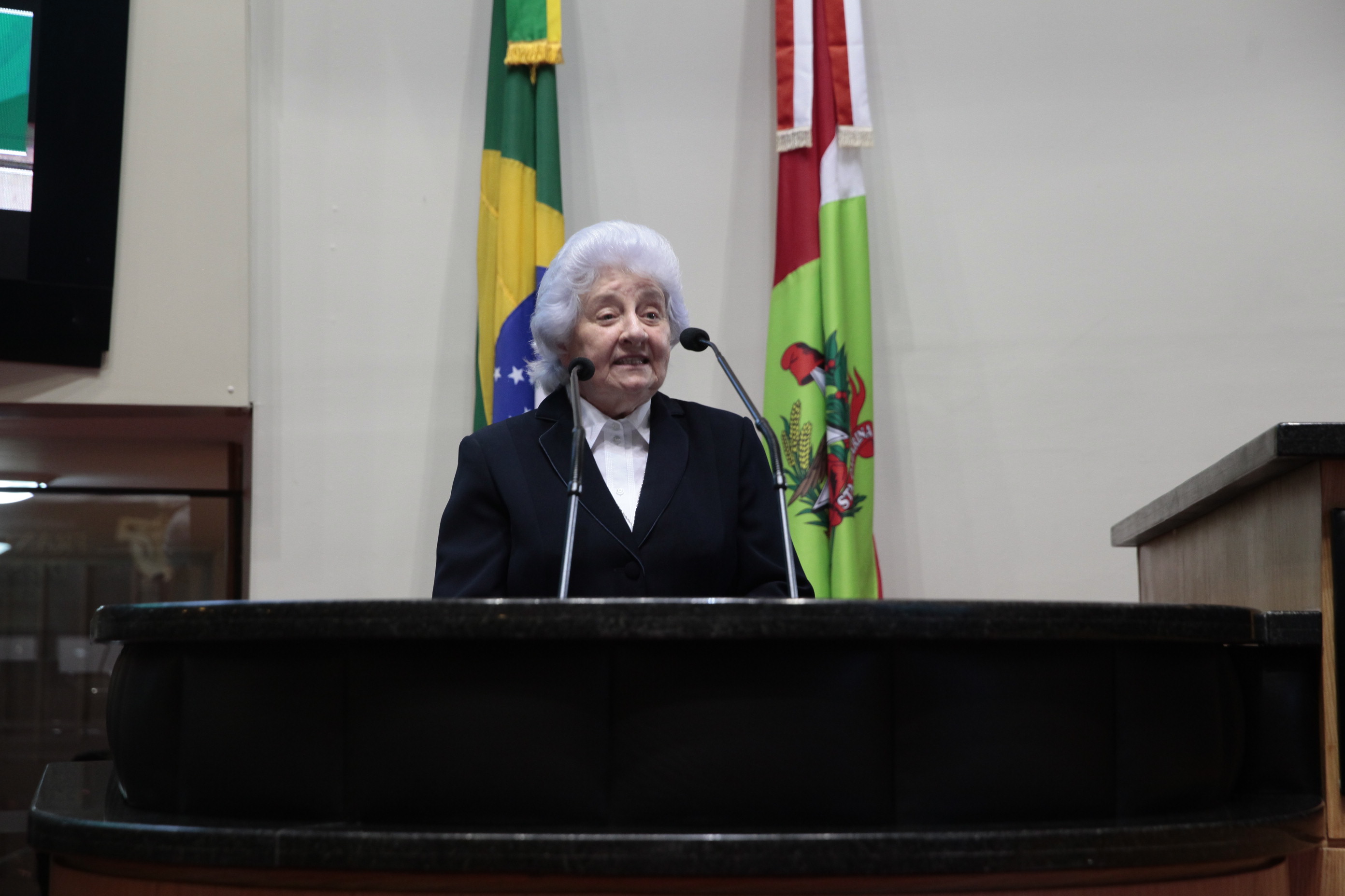 Sessão especial em homenagem à passagem dos 150 anos de fundação da Congregação das Irmãs Franciscanas em São José e 90 Anos em Angelina.