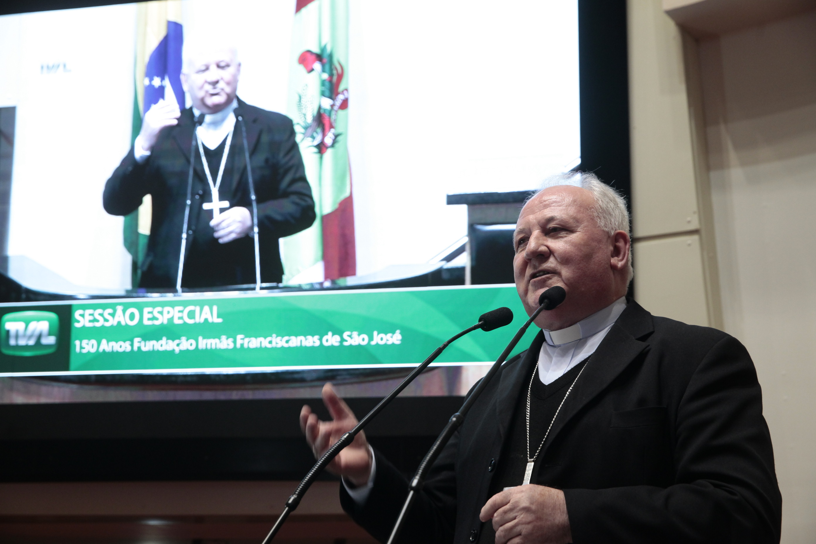 Sessão especial em homenagem à passagem dos 150 anos de fundação da Congregação das Irmãs Franciscanas em São José e 90 Anos em Angelina.