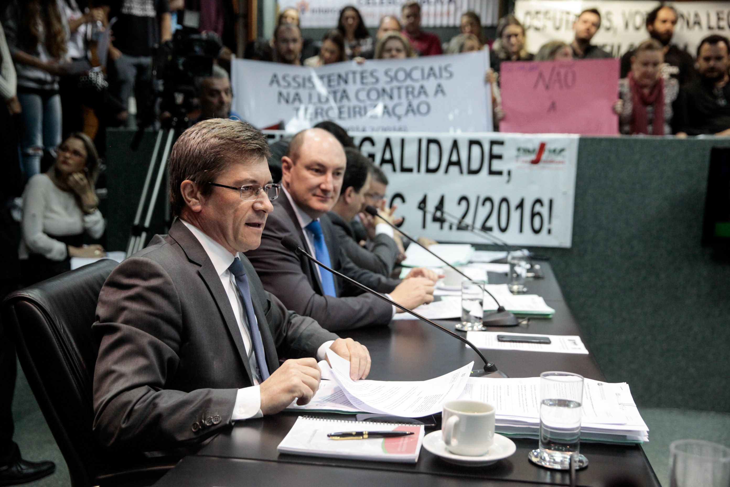 Comissão de Constituição e Justiça.