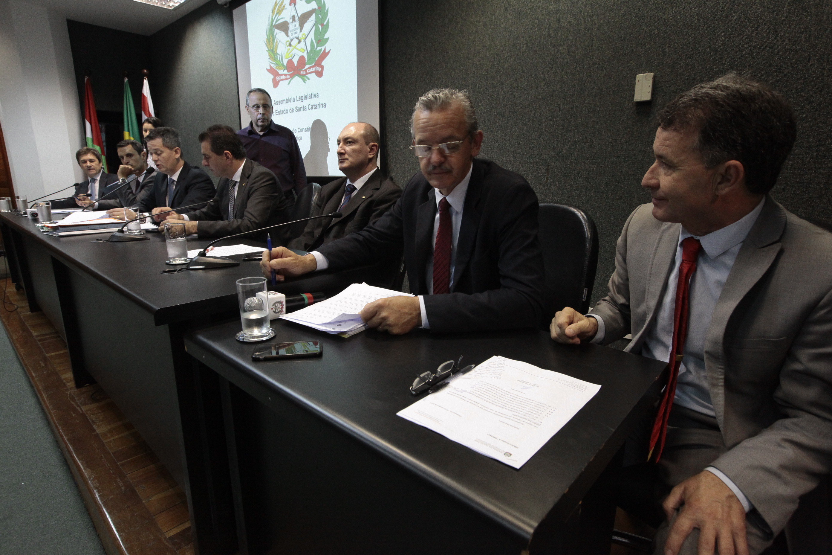 Comissão de Constituição e Justiça.