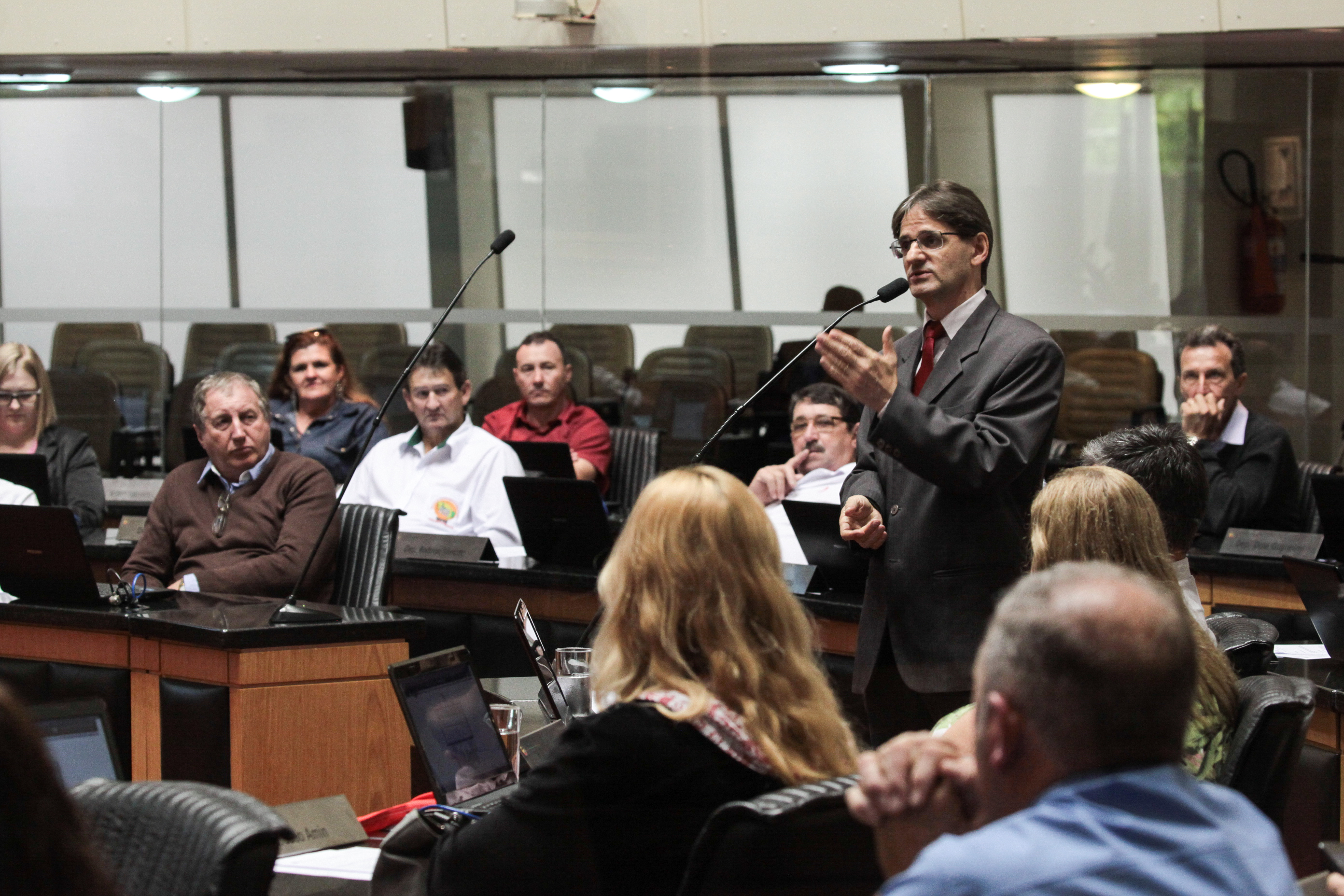 Deputado Neodi Saretta (PT). Sessão Ordinária.