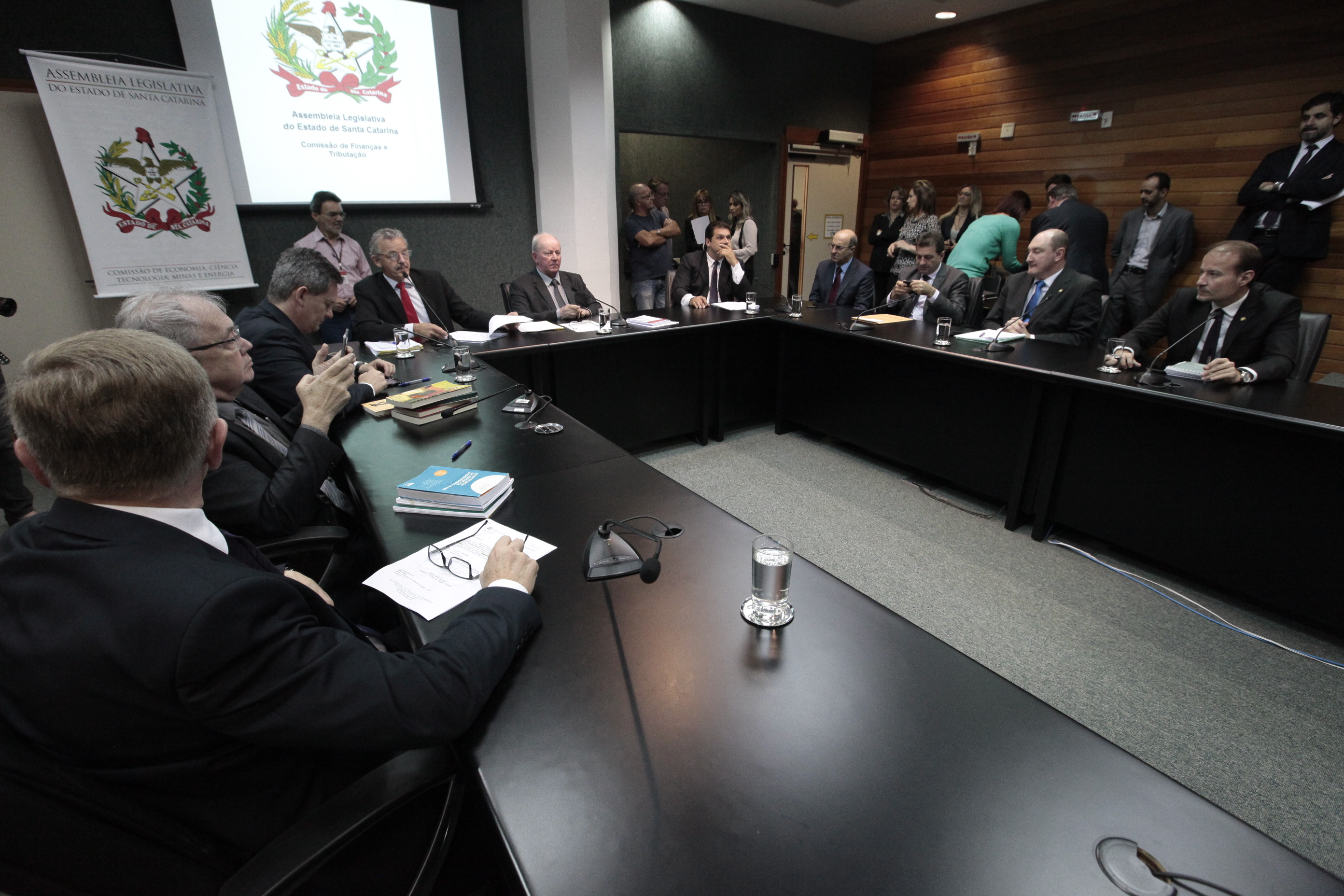 Comissão de Finanças e Tributação.