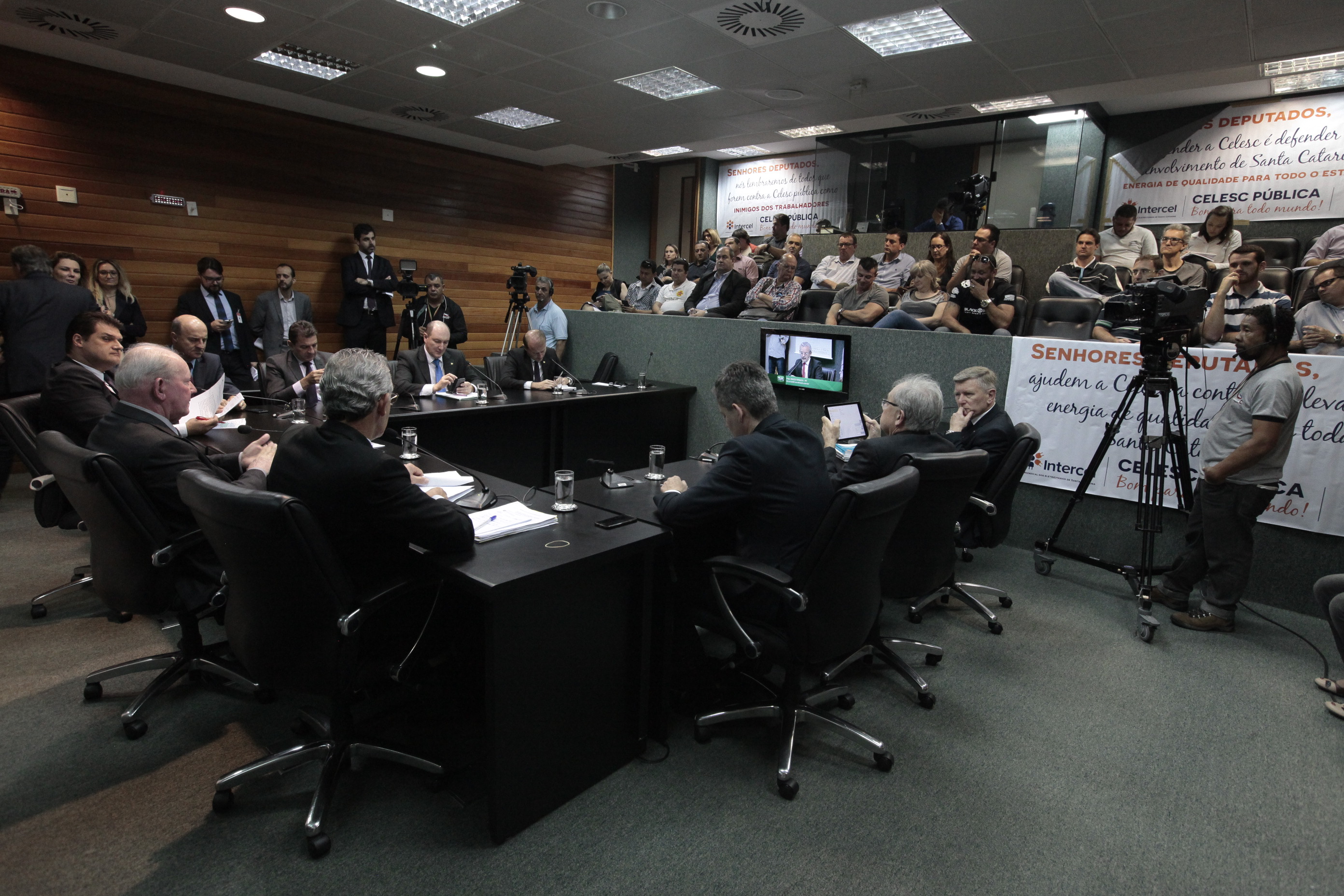 Comissão de Finanças e Tributação.