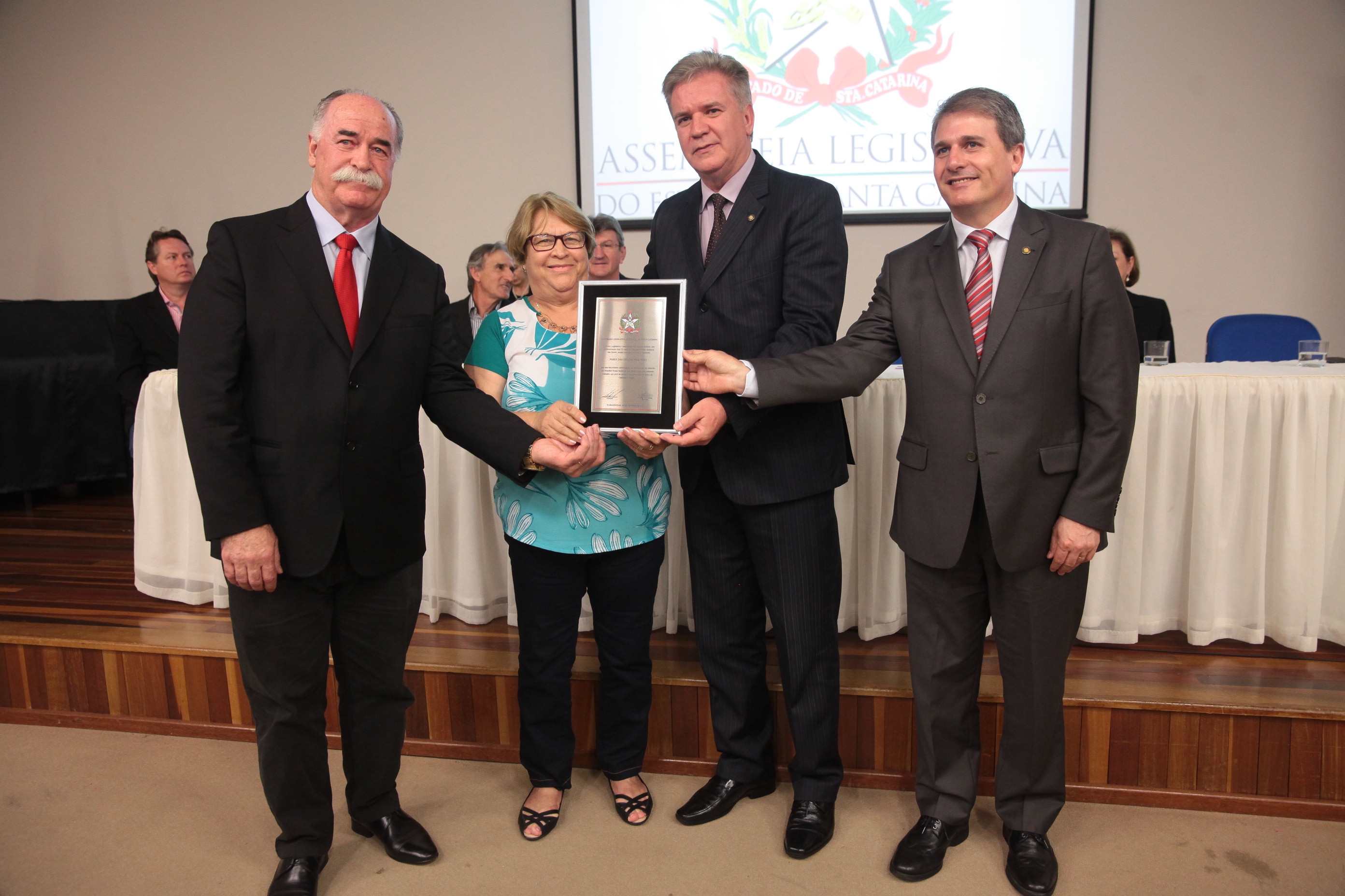 Sessão Solene em comemoração aos 70 anos de fundação do Hospital Nossa Senhora das Dores - Capinzal/SC.