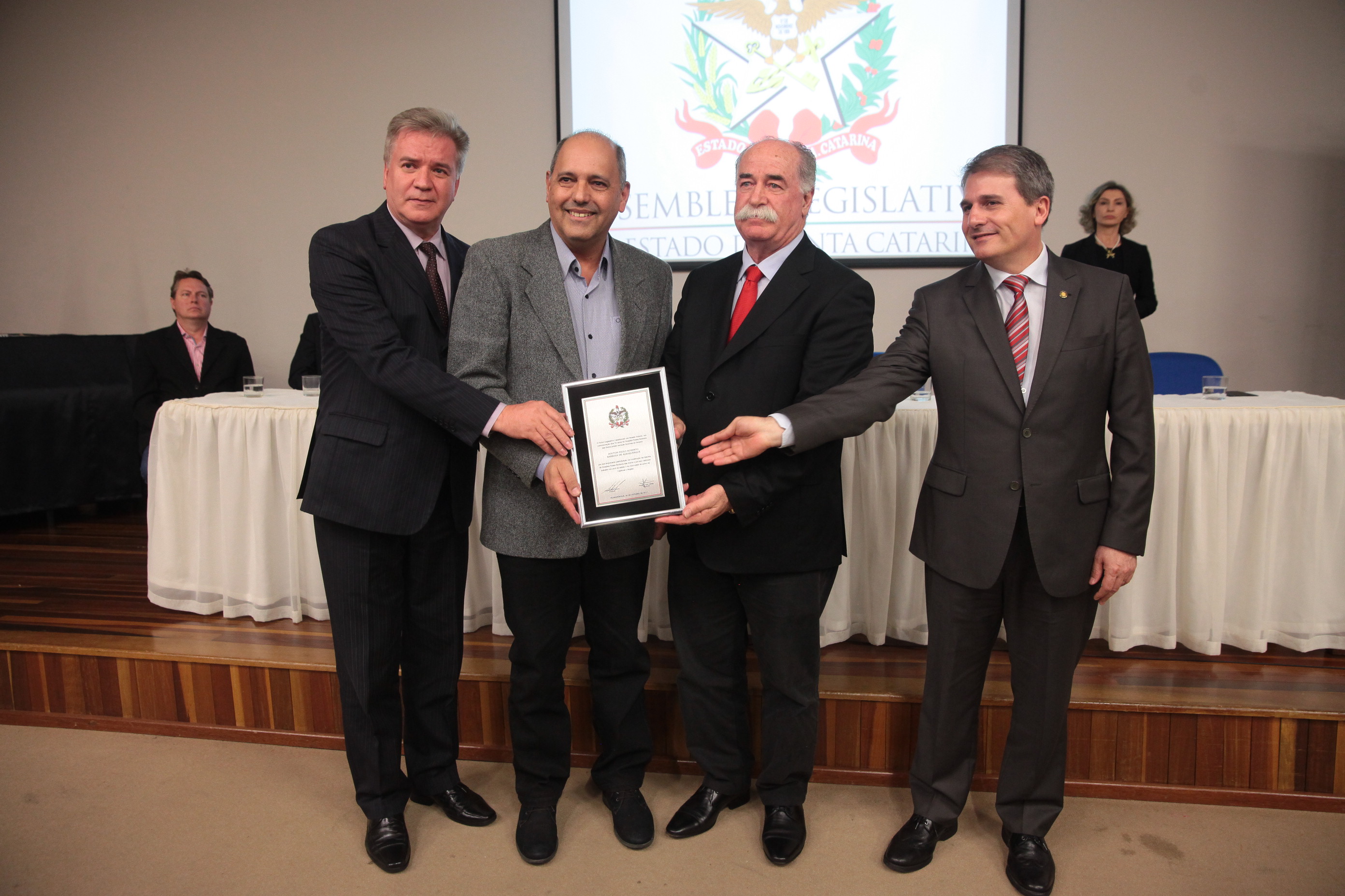 Sessão Solene em comemoração aos 70 anos de fundação do Hospital Nossa Senhora das Dores - Capinzal/SC.