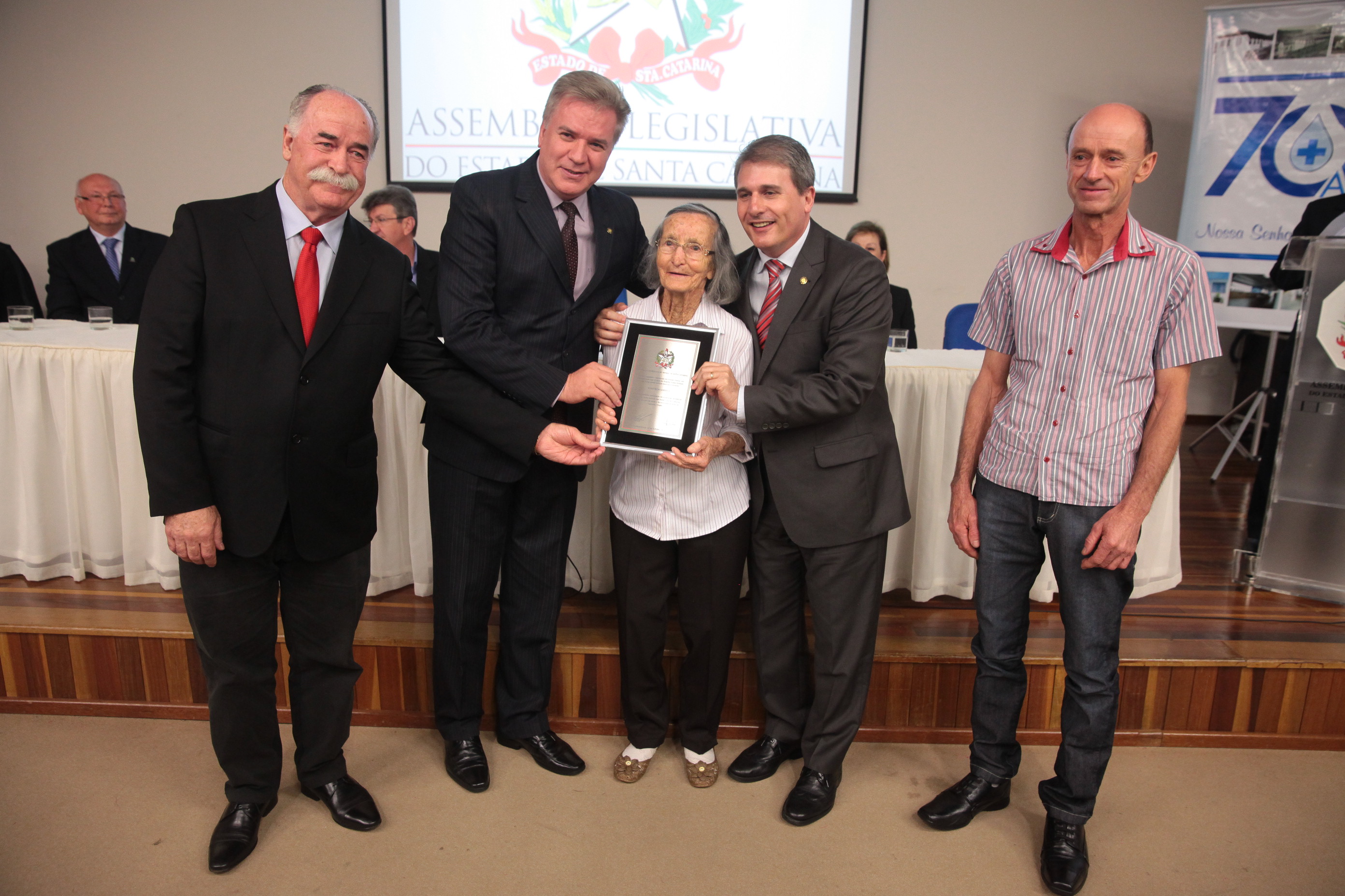 Sessão Solene em comemoração aos 70 anos de fundação do Hospital Nossa Senhora das Dores - Capinzal/SC.