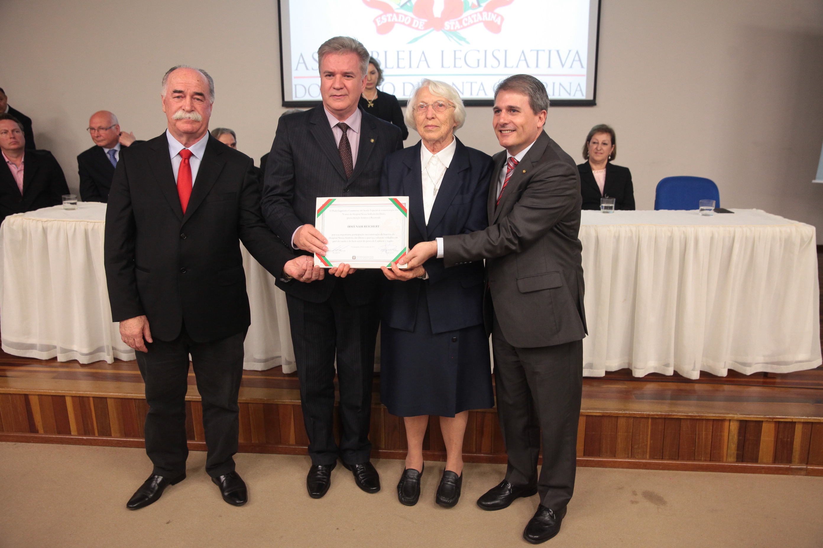 Sessão Solene em comemoração aos 70 anos de fundação do Hospital Nossa Senhora das Dores - Capinzal/SC.
