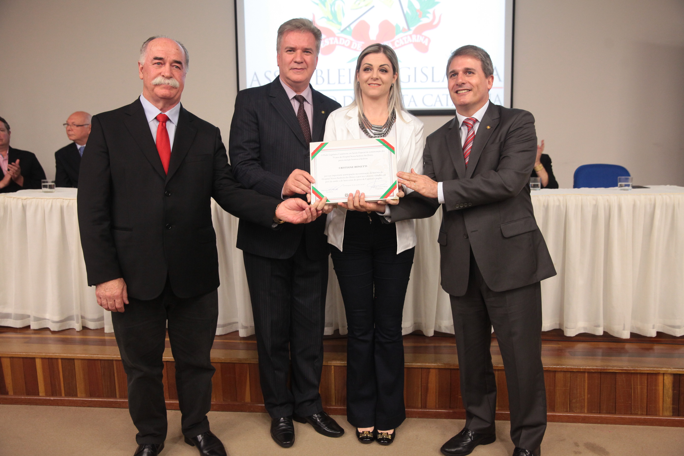 Sessão Solene em comemoração aos 70 anos de fundação do Hospital Nossa Senhora das Dores - Capinzal/SC.