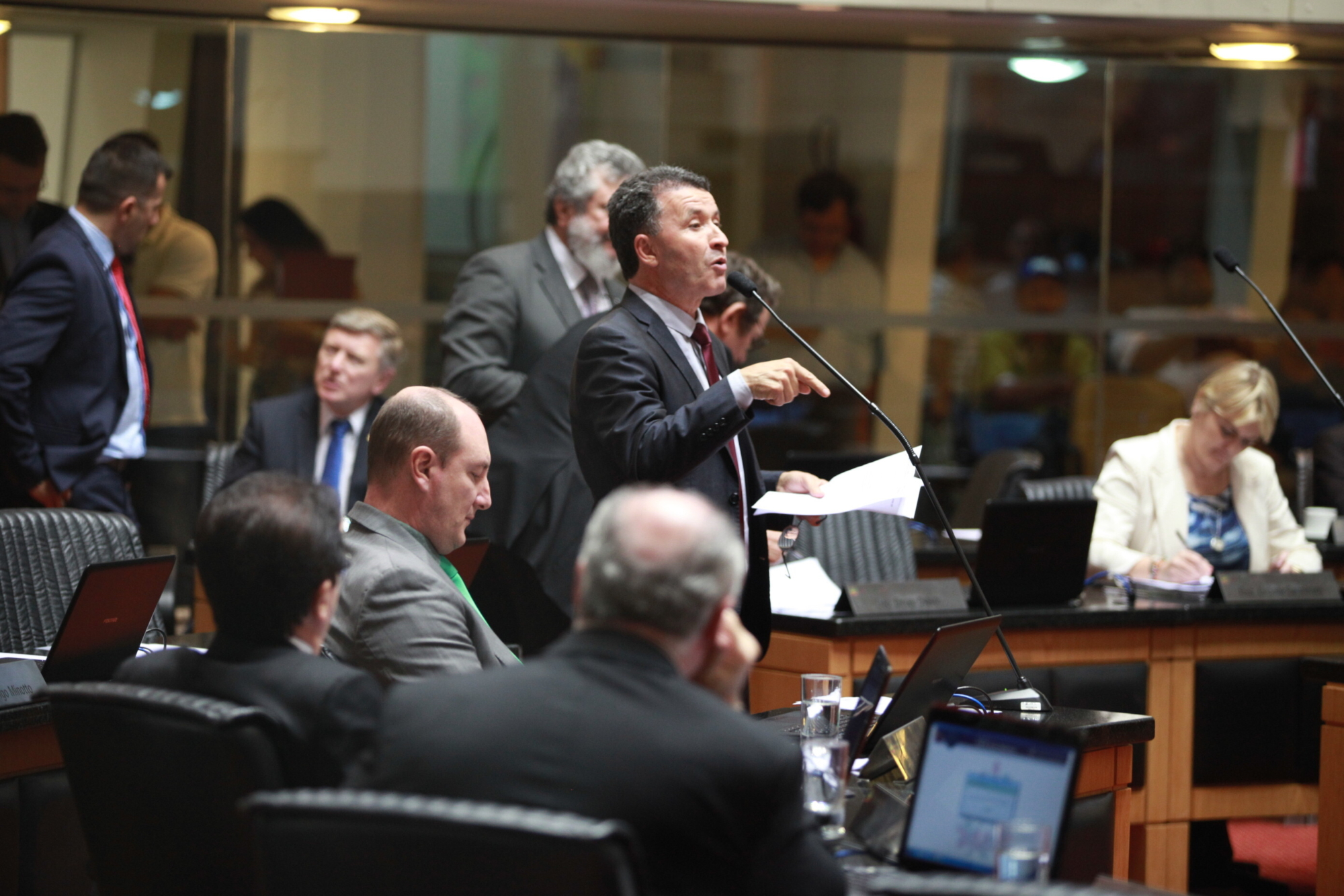 Aprovados PLs com recursos para penitenciárias e para coibir roubo de cargas