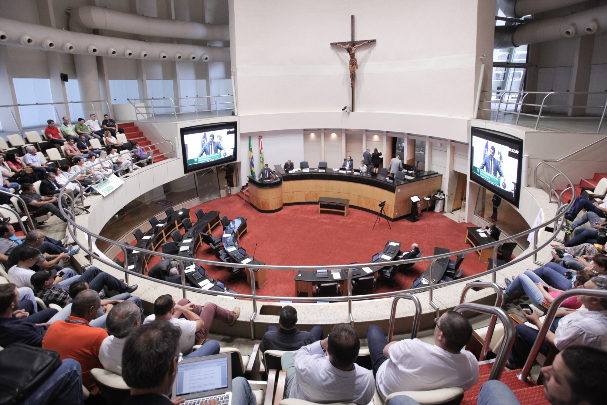 Índices de segurança voltam a ser foco de debate na Alesc