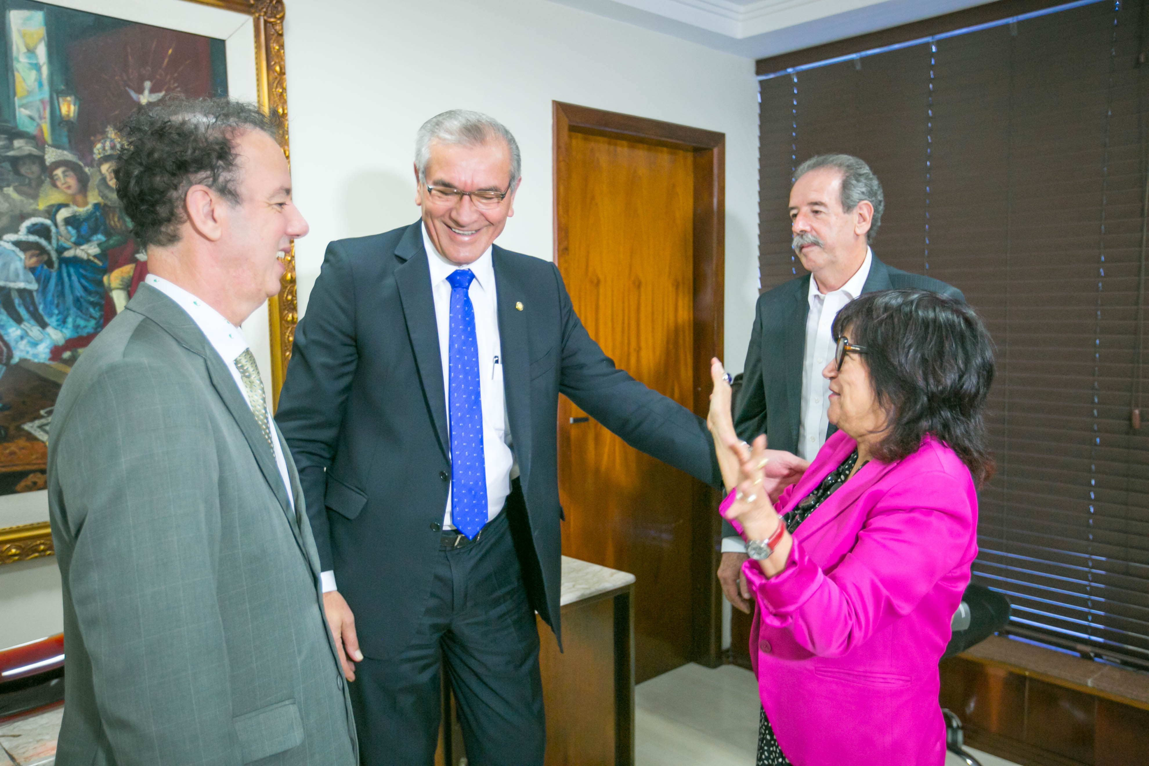 Entrega de Moção de Aplauso para Maria de Lurdes Souza do Programa Reviver