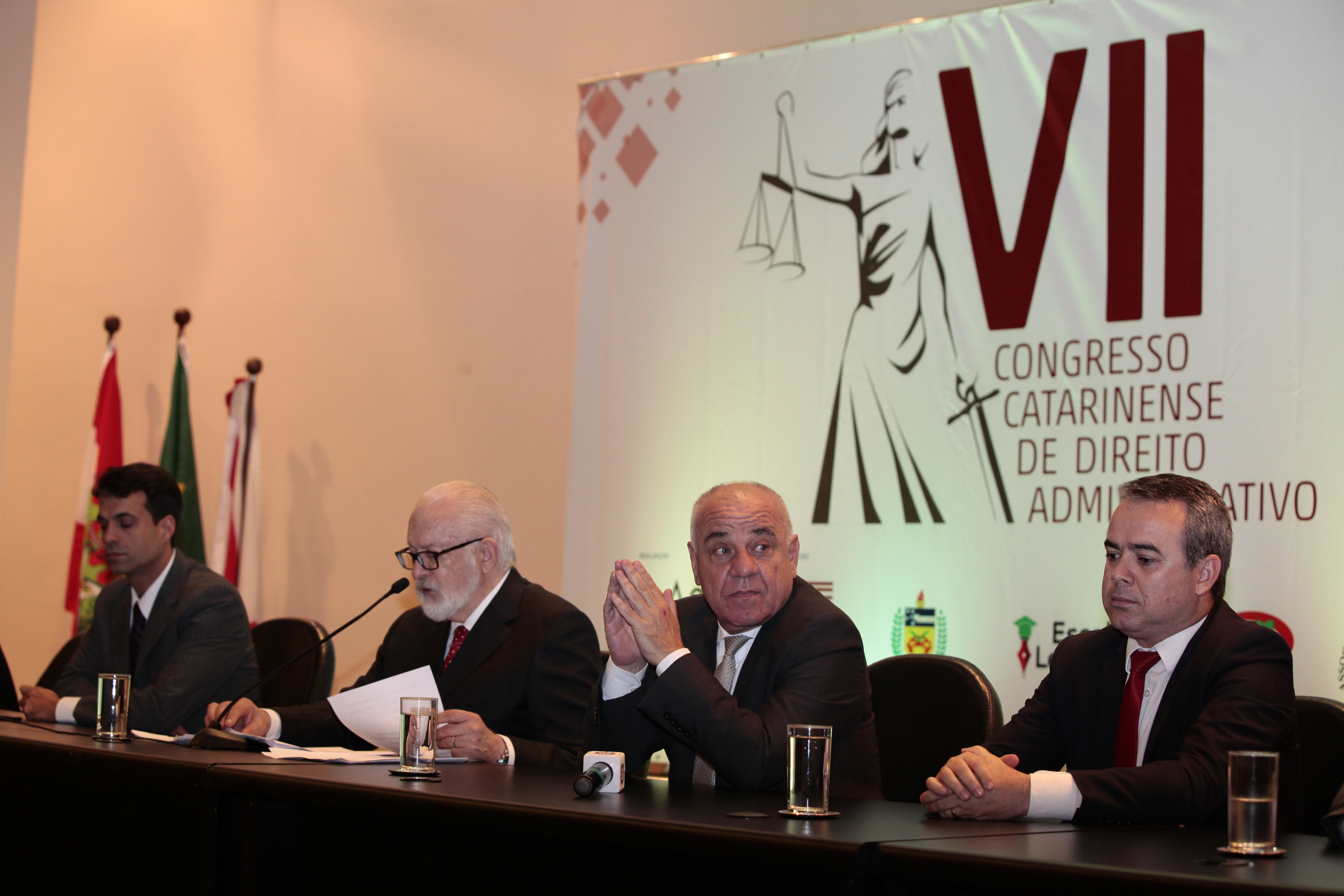 Abertura do VII Congresso Catarinense de Direito Administrativo.