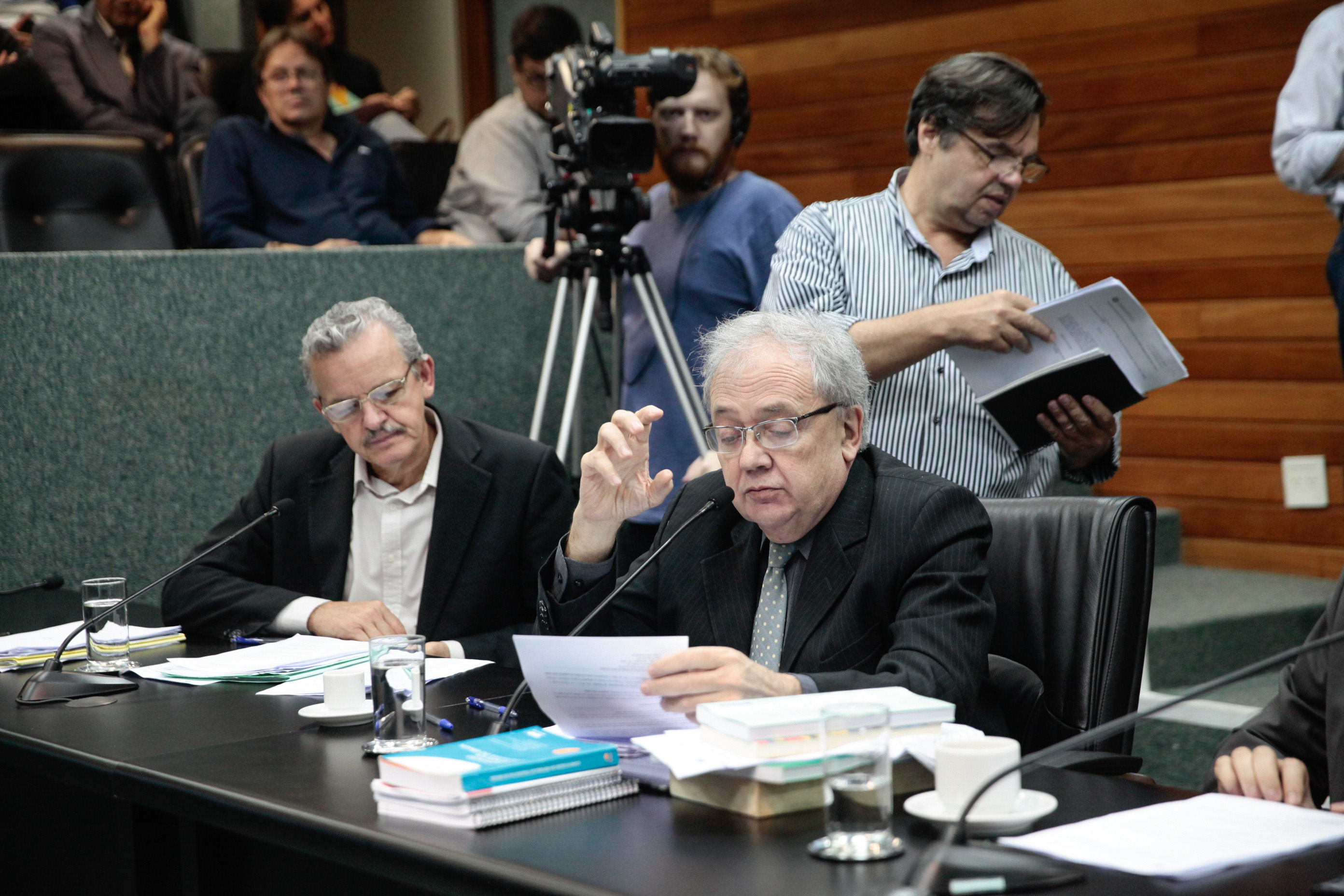 Comissão de Constituição e Justiça.