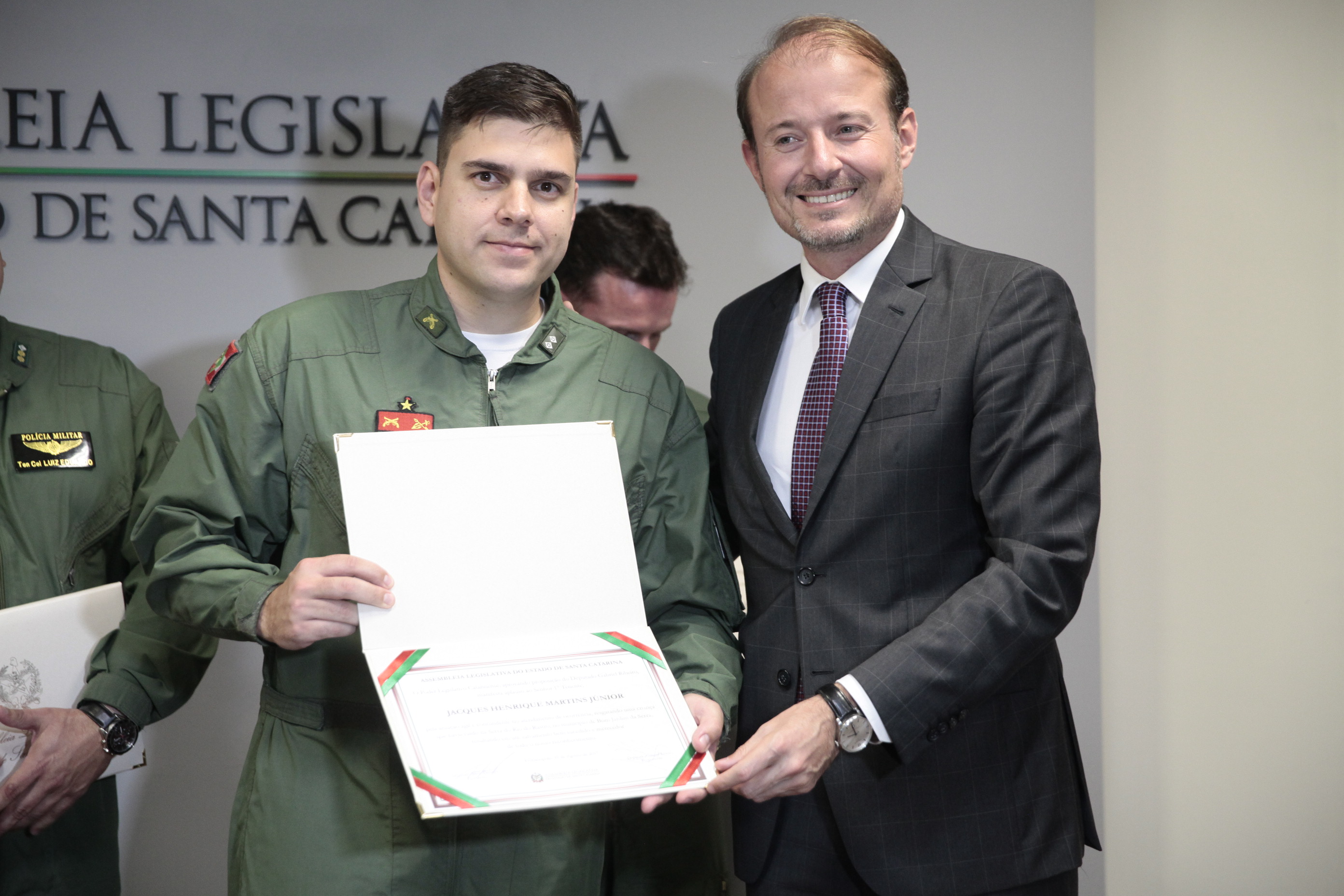 Quinta Companhia do Batalhão de aviação da PMSC recebe Moção de Aplauso na Alesc.