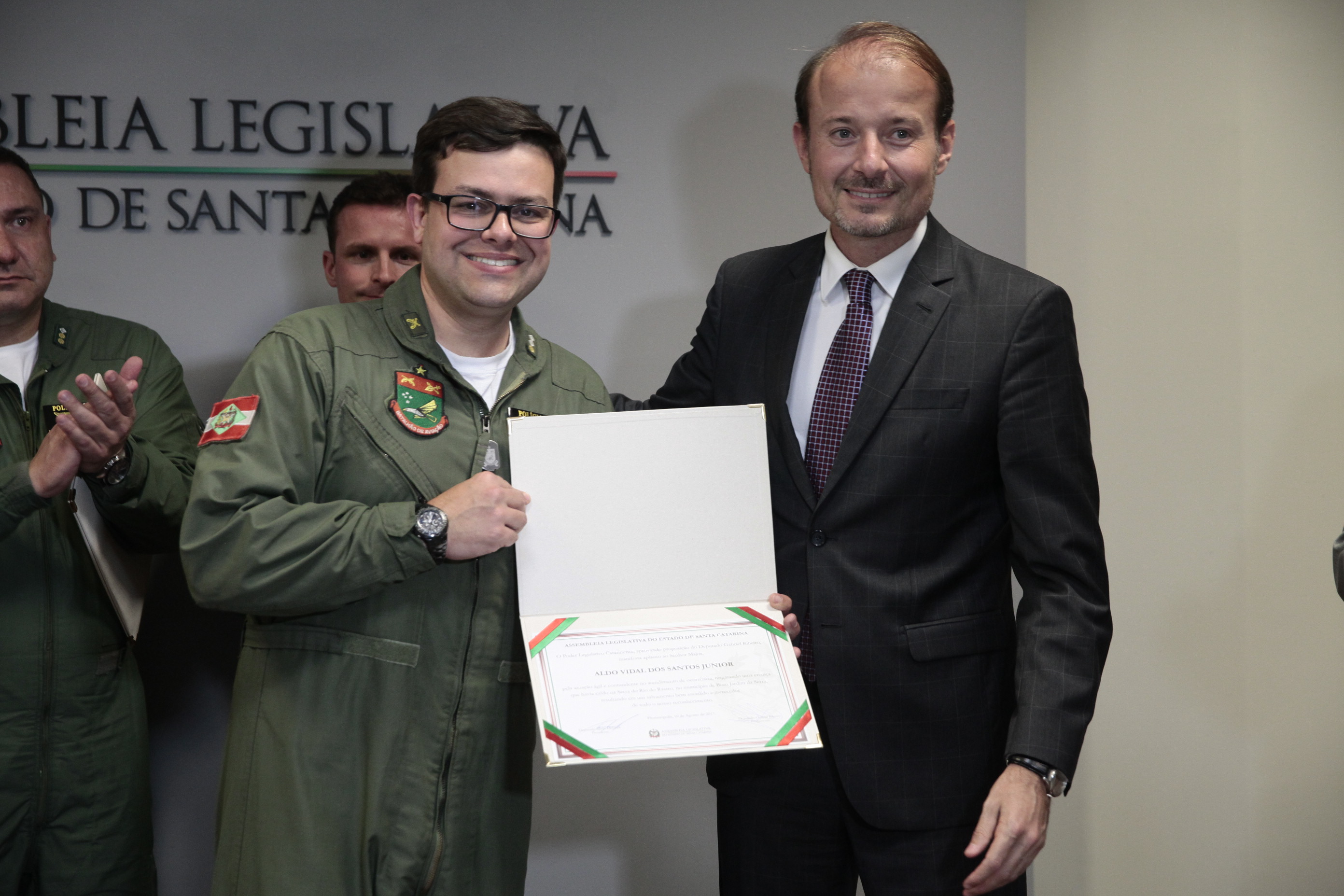 Quinta Companhia do Batalhão de aviação da PMSC recebe Moção de Aplauso na Alesc.