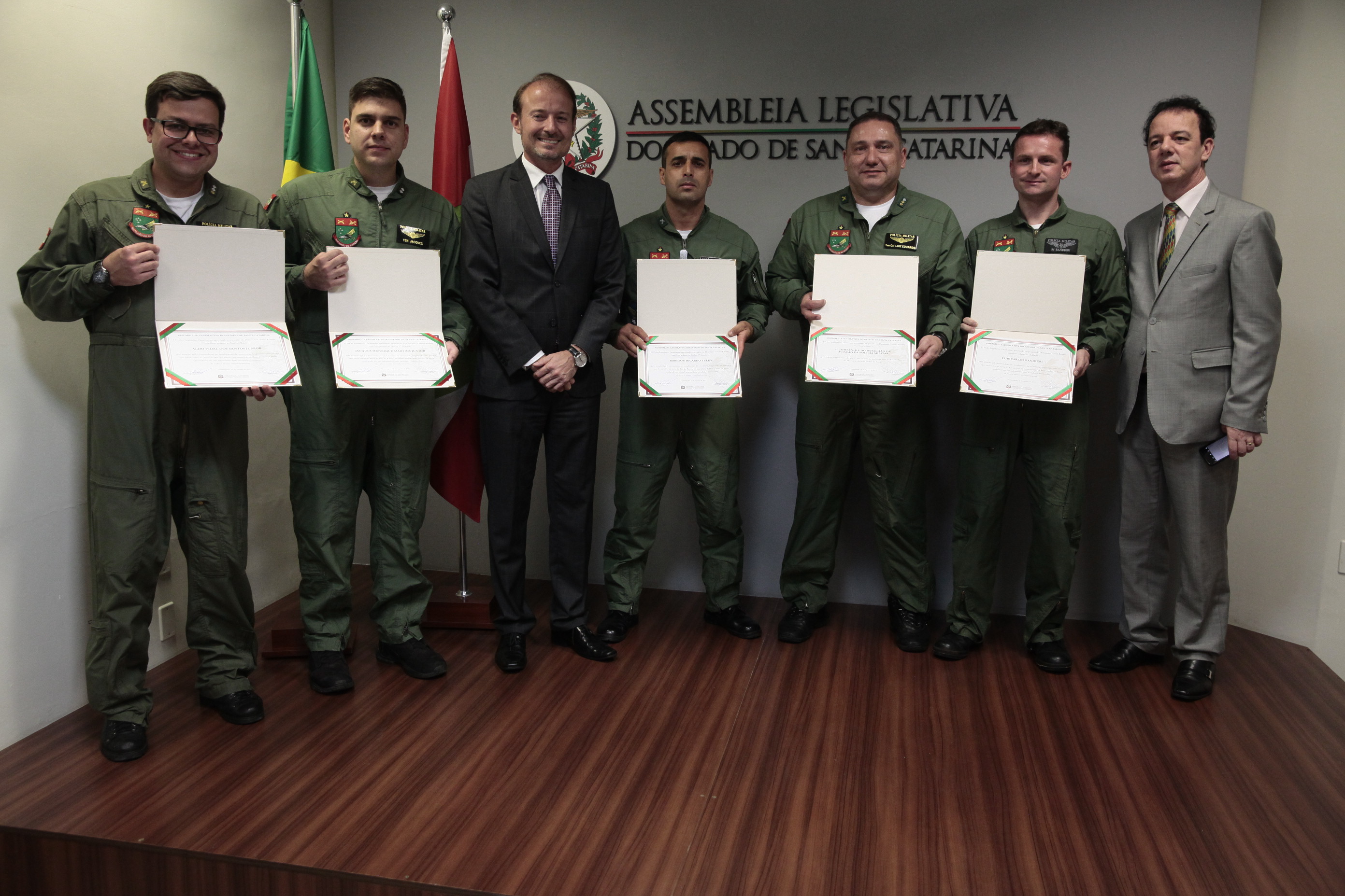 Quinta Companhia do Batalhão de Aviação da PMSC Recebe Moção de Aplauso na Alesc